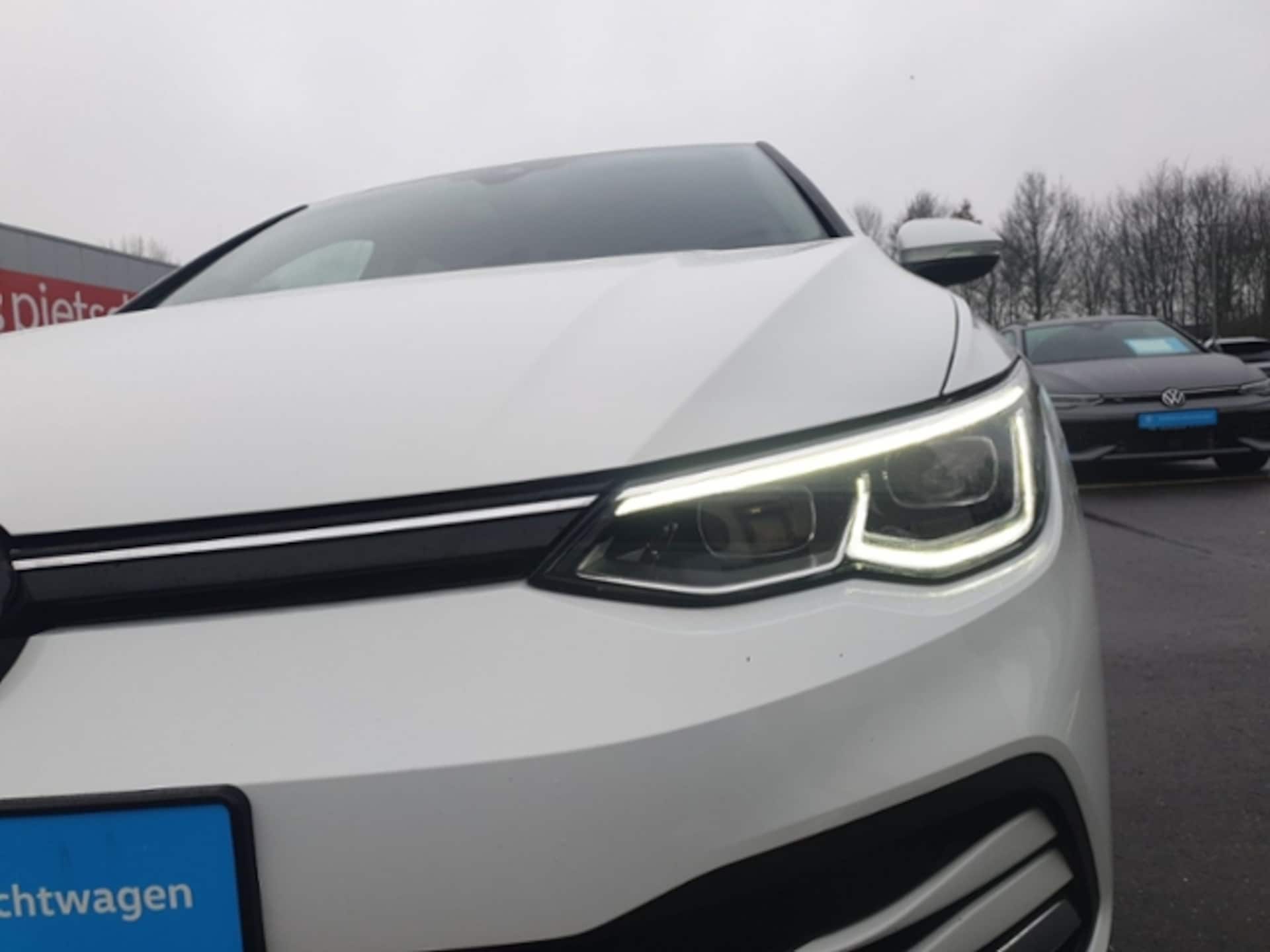 Volkswagen Golf Active