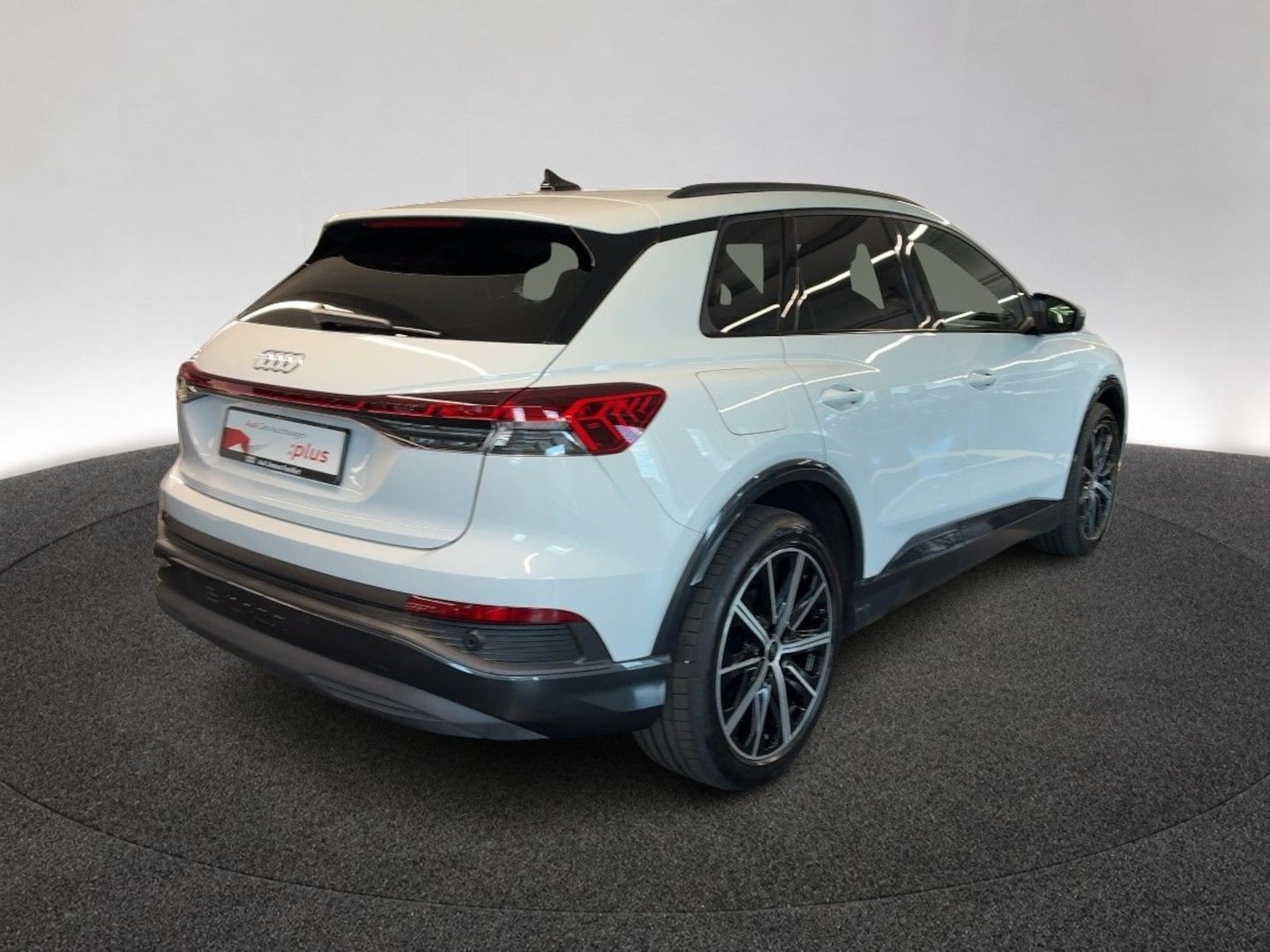 Bild über Audi Q4 e-tron 40 e-tron - für weitere Informationen kontaktieren Sie den Audi Partner