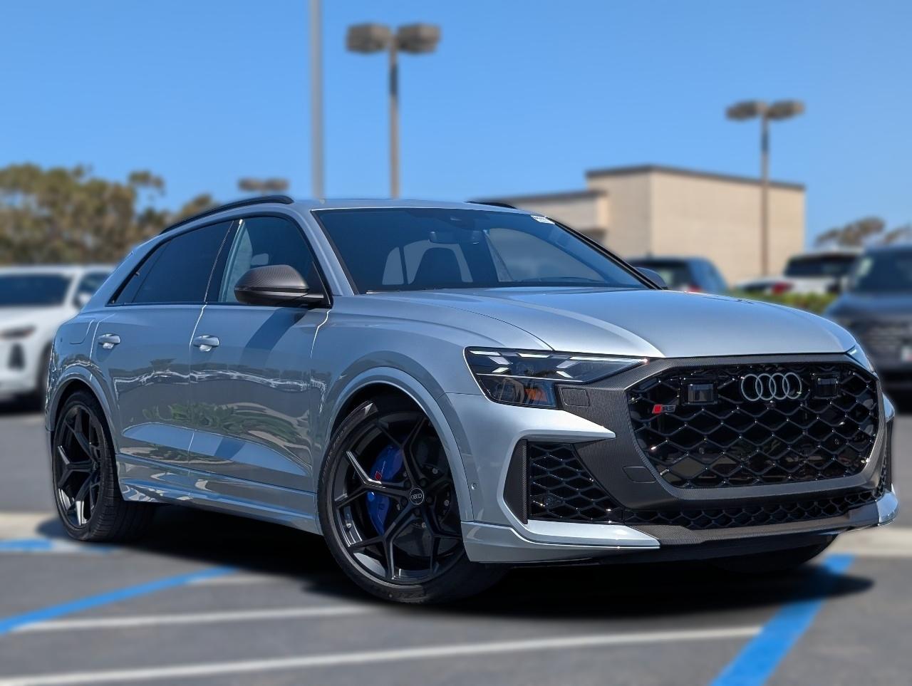 2026 Audi RS Q8 -'s photo