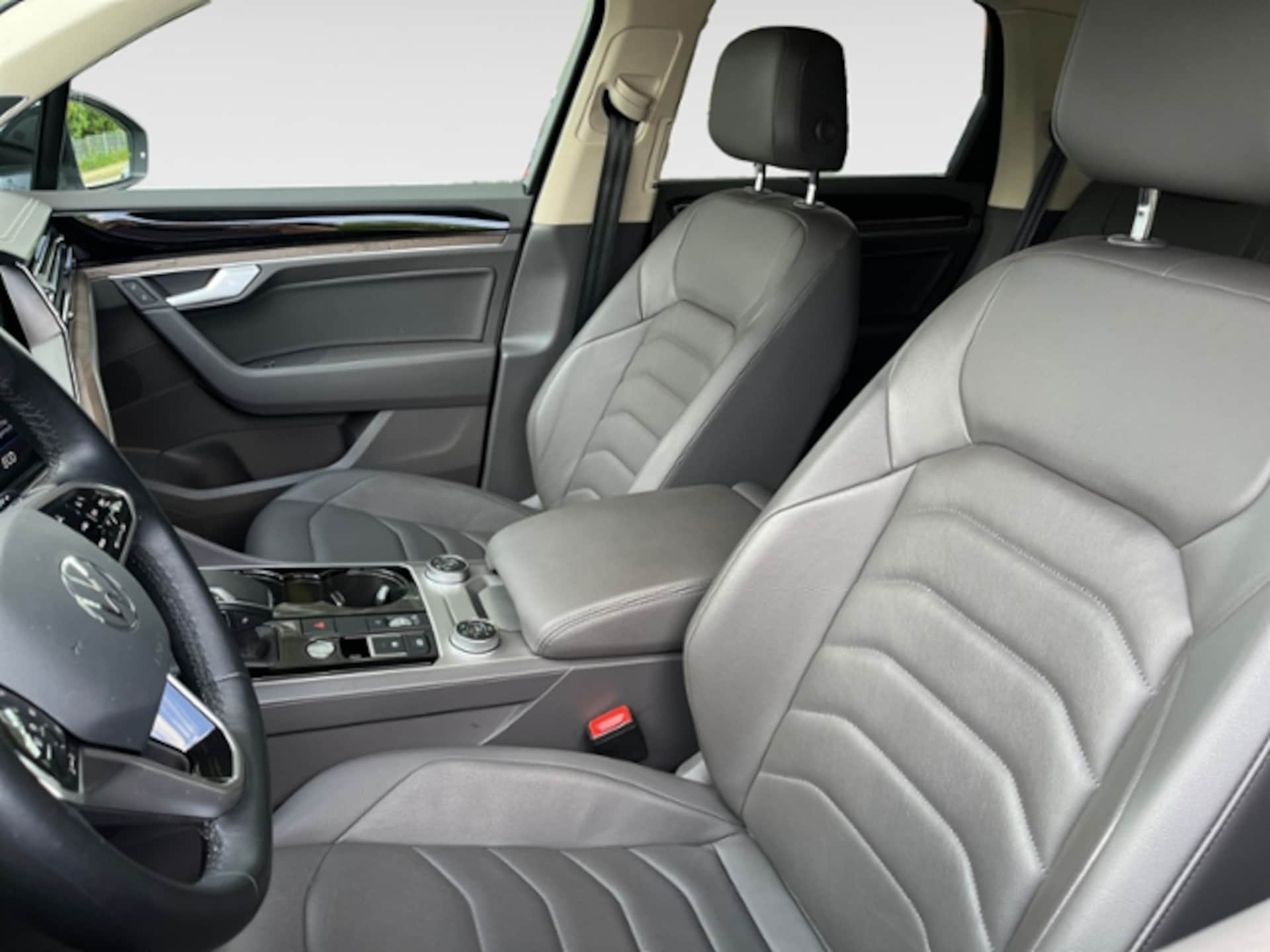 Volkswagen Touareg Atmosphere