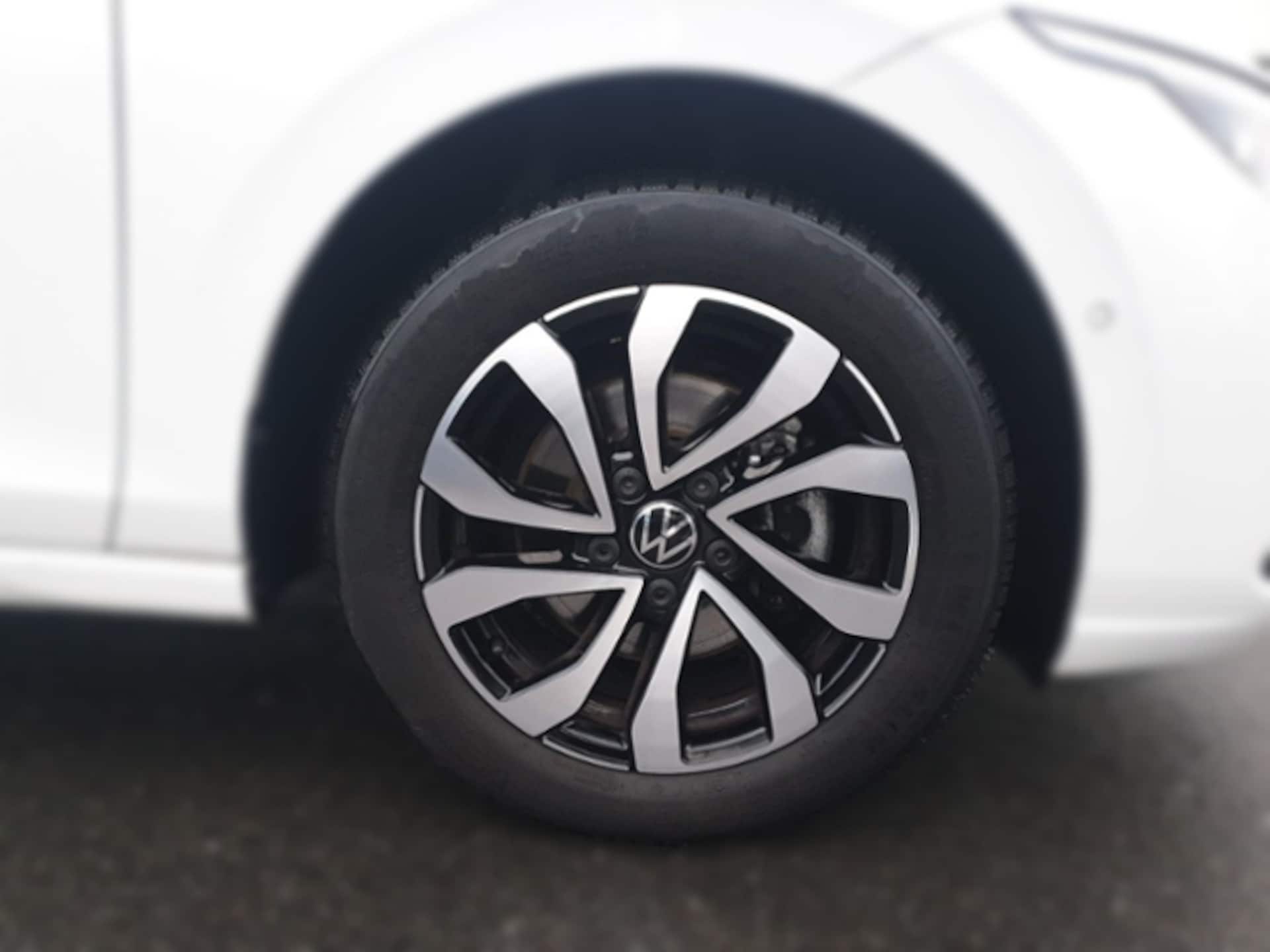 Volkswagen Golf Active