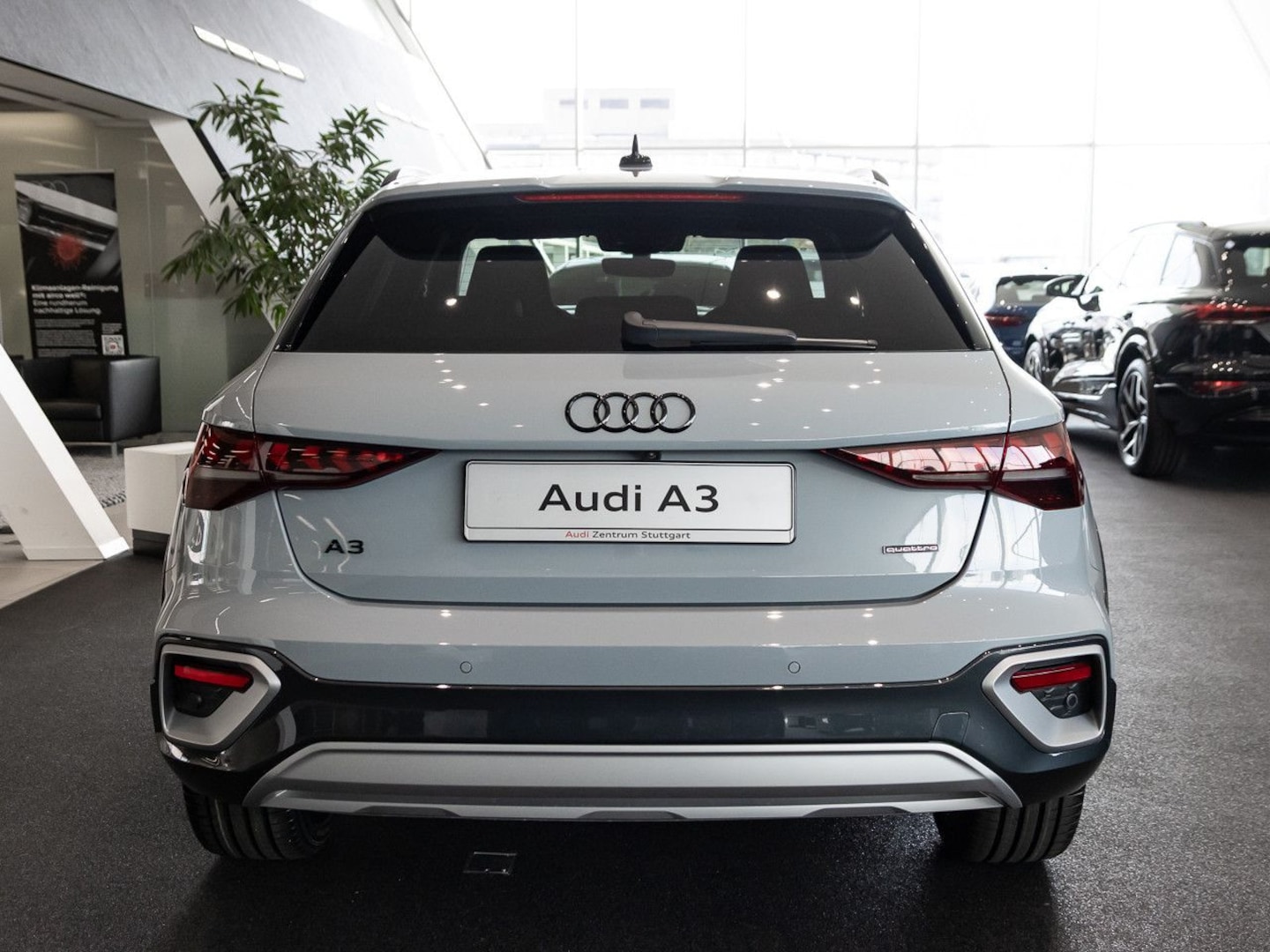 Bild über Audi A3 allstreet TFSI quattro S tronic - für weitere Informationen kontaktieren Sie den Audi Partner