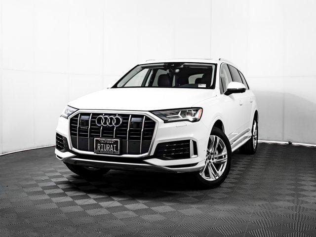 2022 Audi Q7 Premium Plus's photo