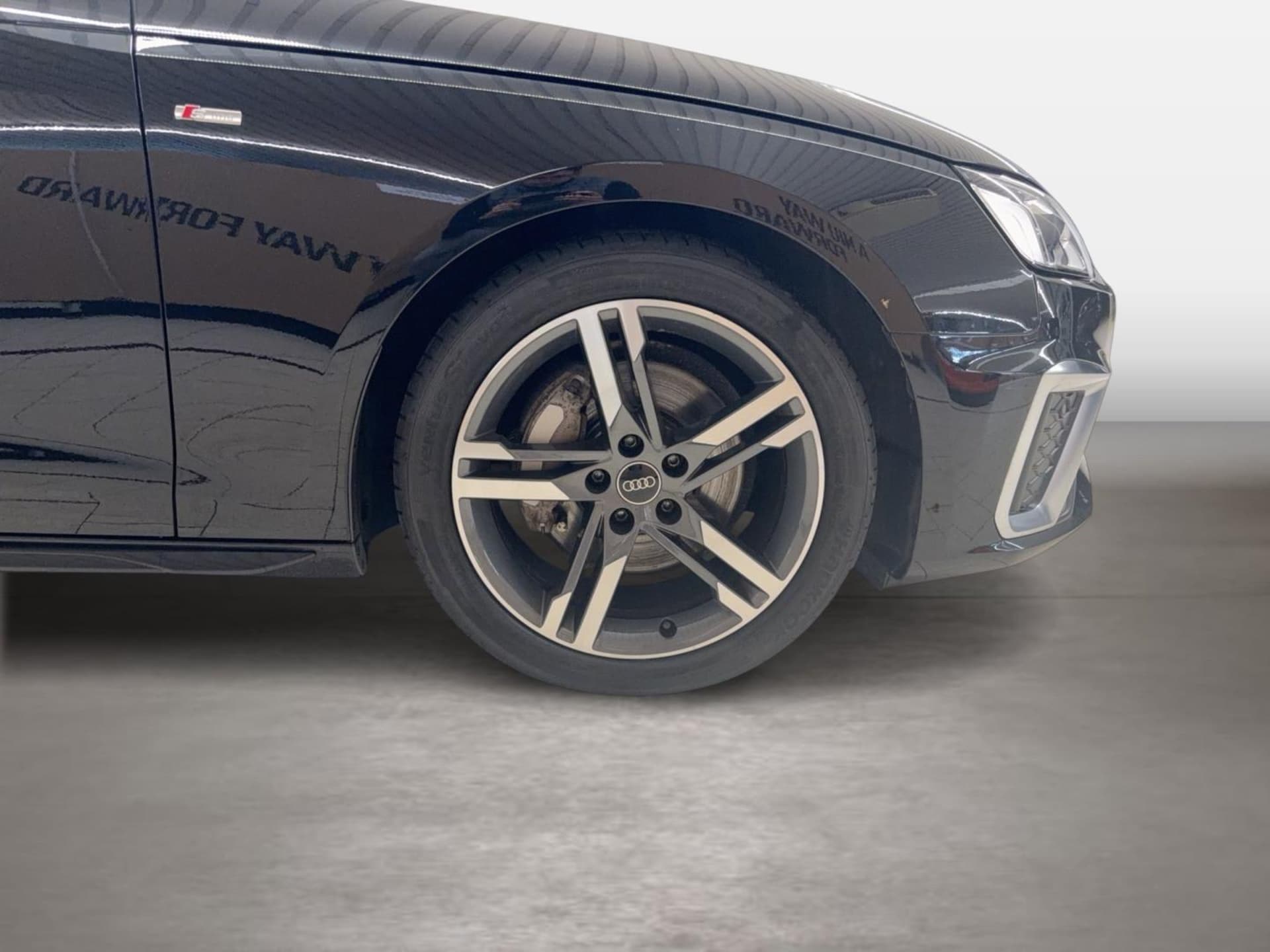 Audi A4 Avant S line
