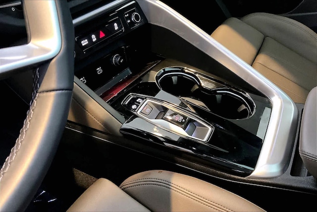 2025 Audi Q5 Premium Plus - Photo 17