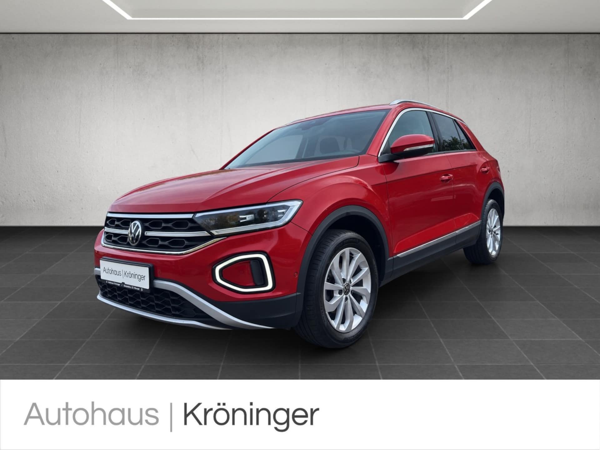 Volkswagen T-Roc — Volkswagen T-Roc T-Roc 1.5 TSI DSG Style AHK ACC Matrix Navi EPH