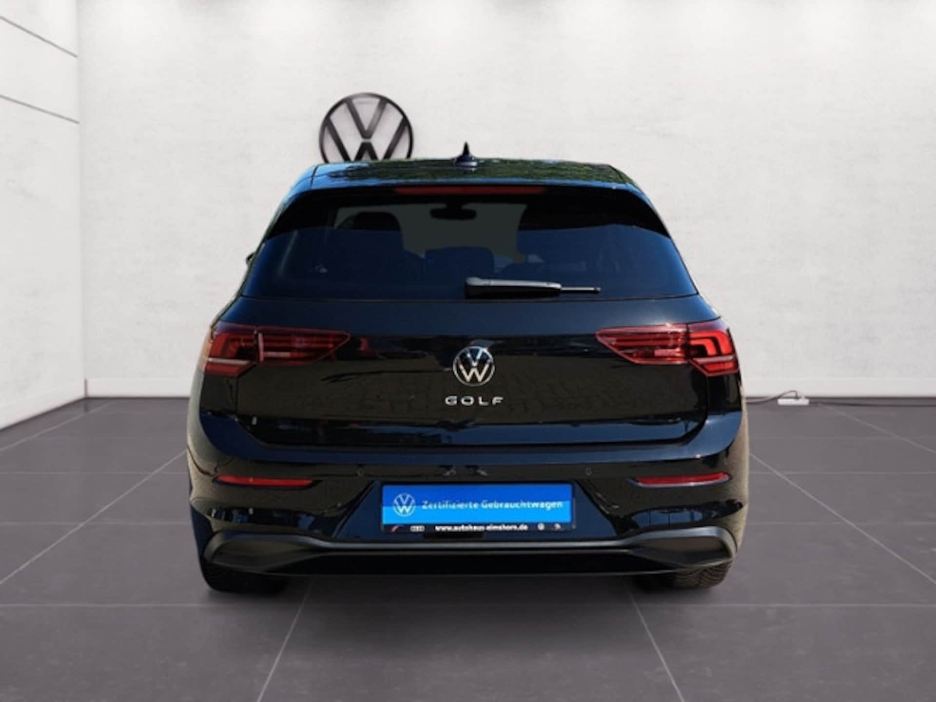 Volkswagen Golf Life