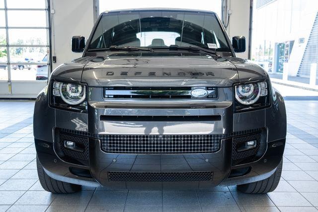 2025 Land Rover Defender