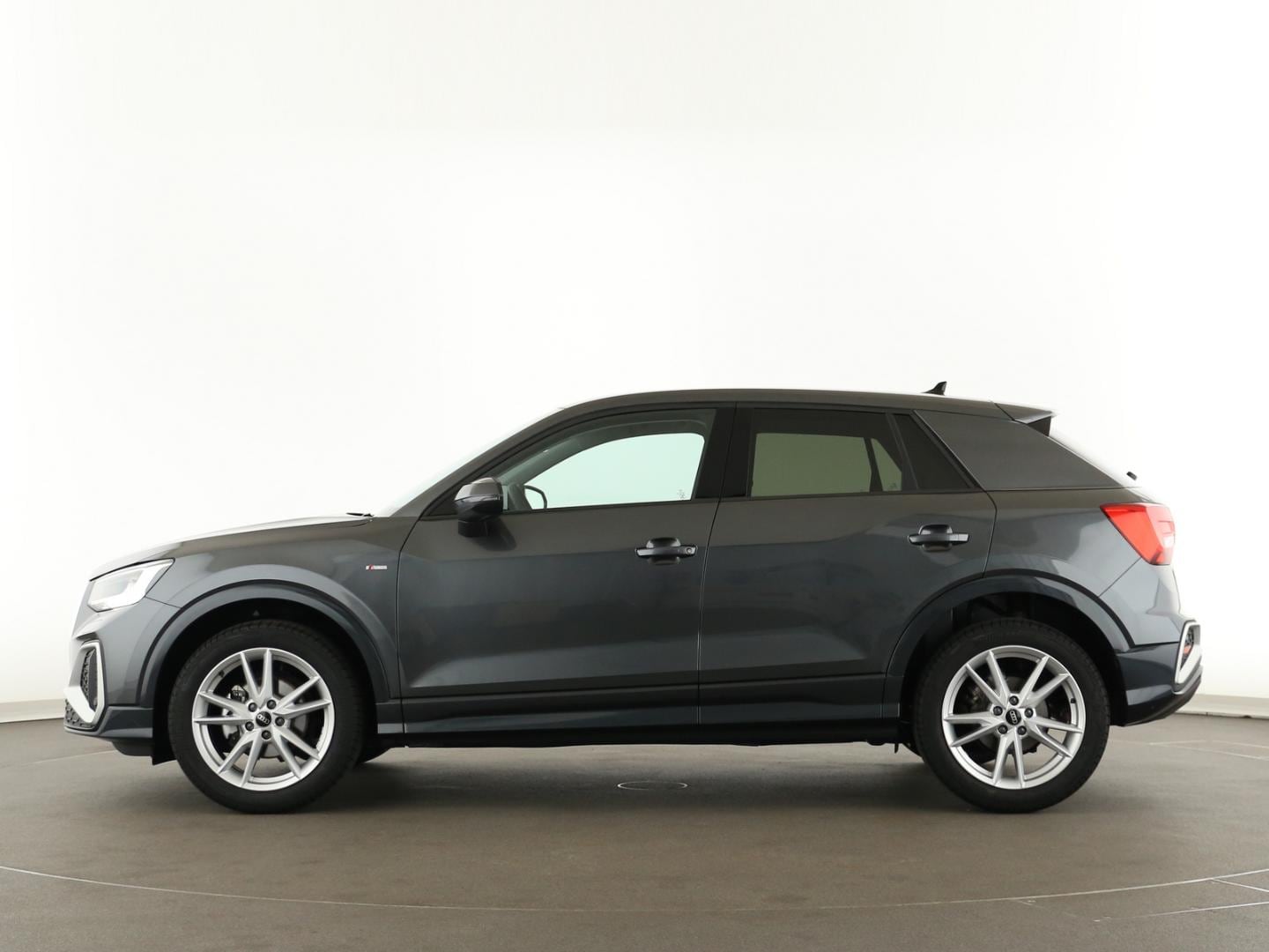 Bild über Audi Q2 S line 30 TFSI Schaltgetriebe - für weitere Informationen kontaktieren Sie den Audi Partner