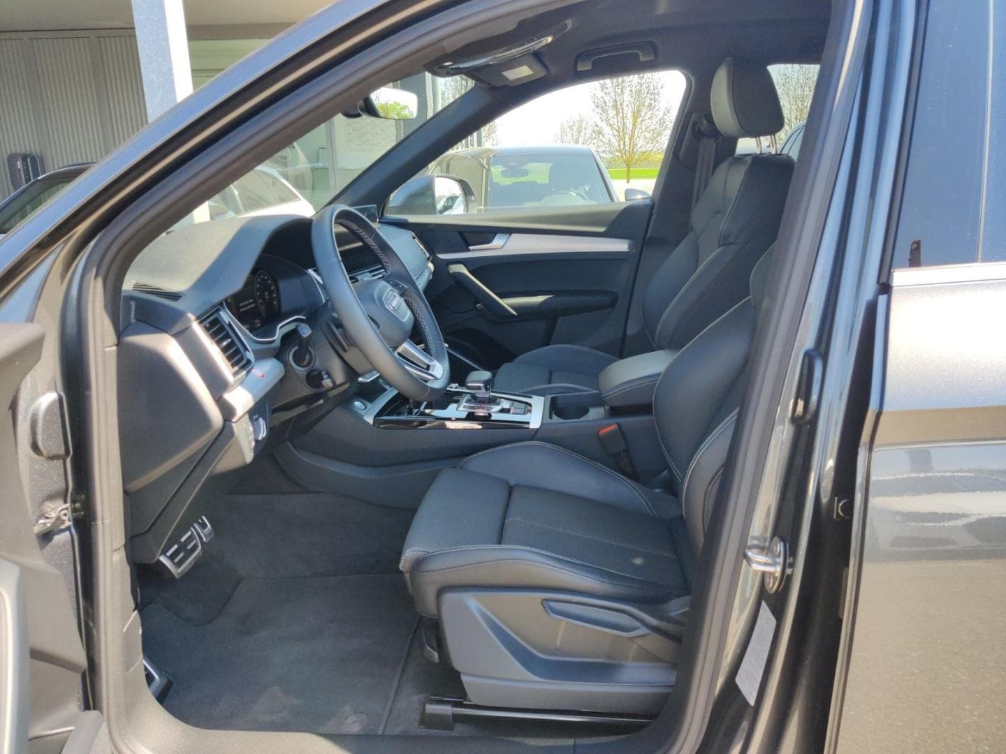 Bild über Audi Q5 Sportback 45 TFSI quattro S tronic - für weitere Informationen kontaktieren Sie den Audi Partner