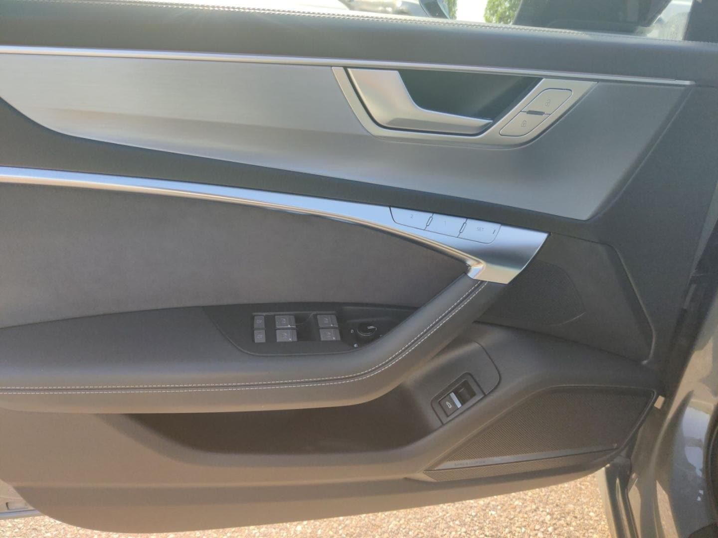 Bild über Audi S6 Avant TDI quattro tiptronic - für weitere Informationen kontaktieren Sie den Audi Partner