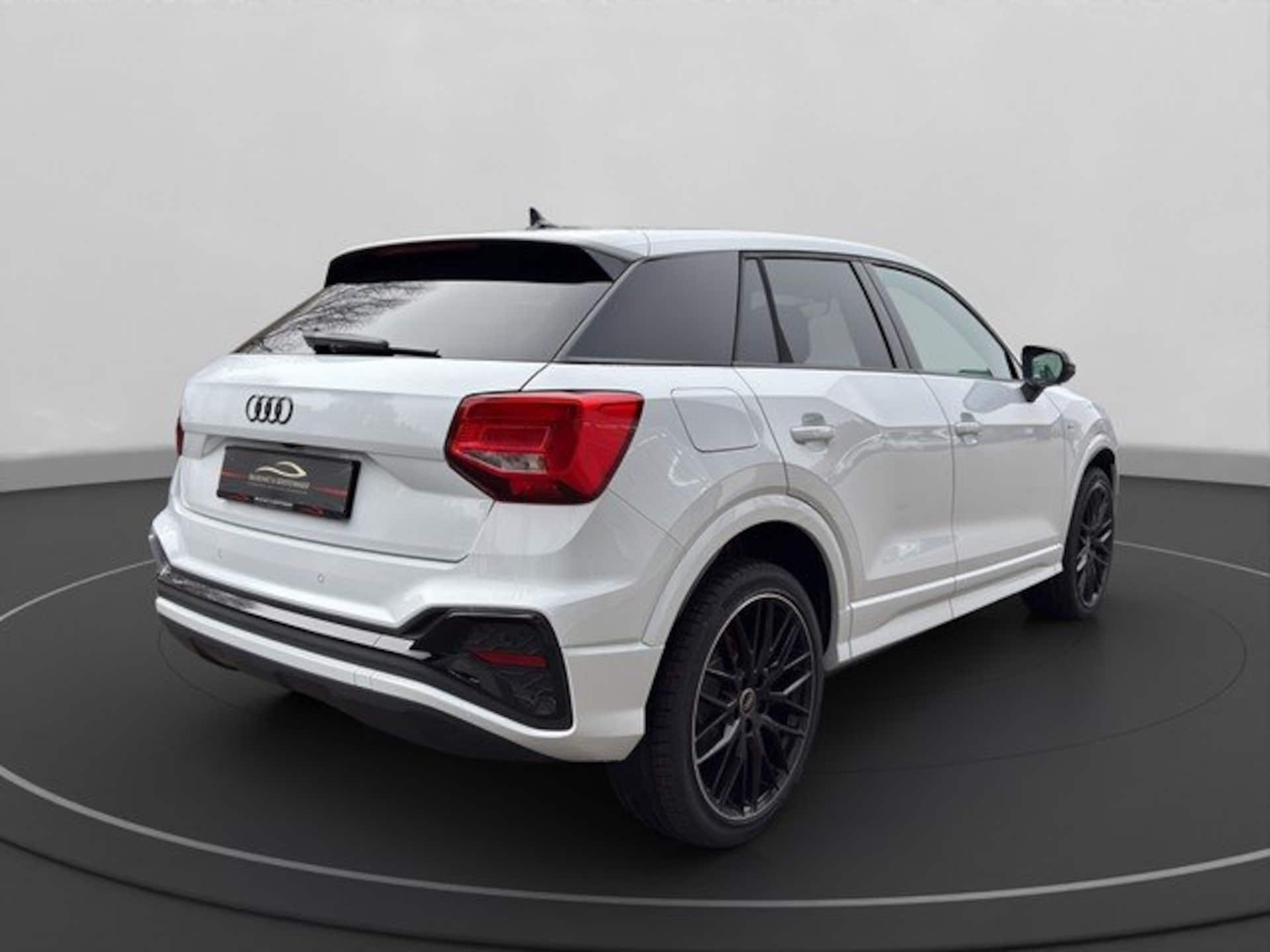 Audi Q2 S line