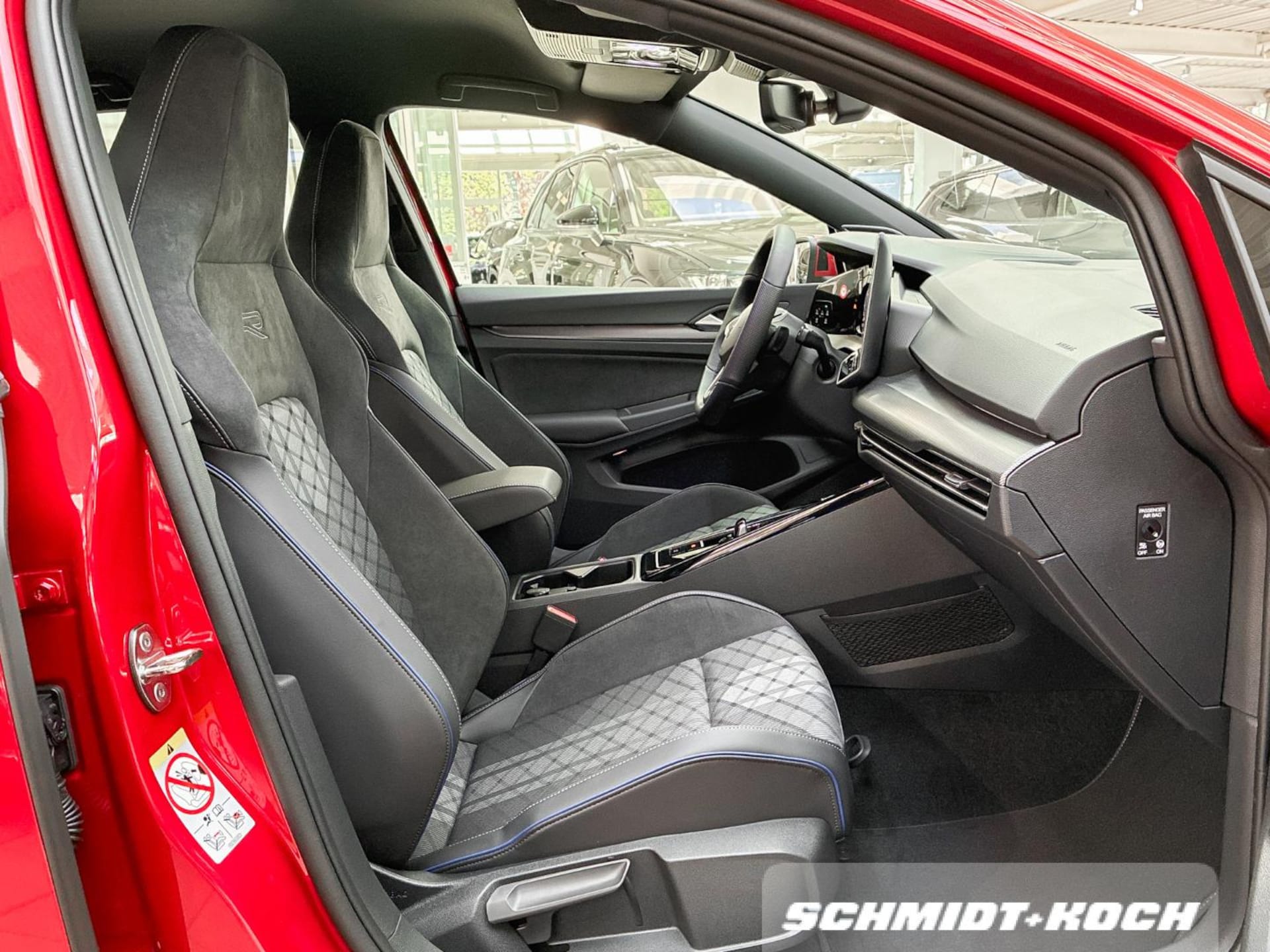 Volkswagen Golf R-Line