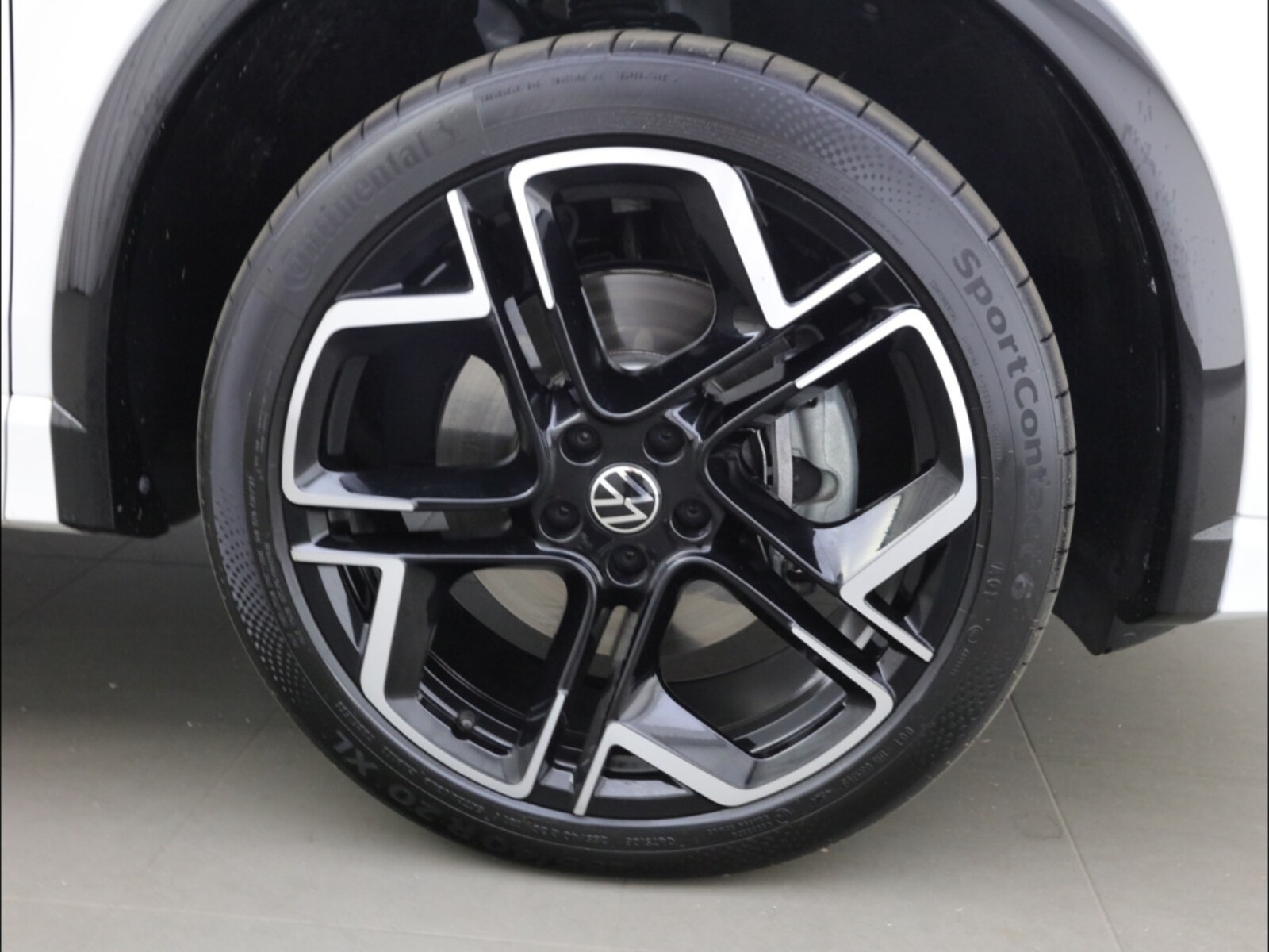 Volkswagen Tiguan – Bild 16