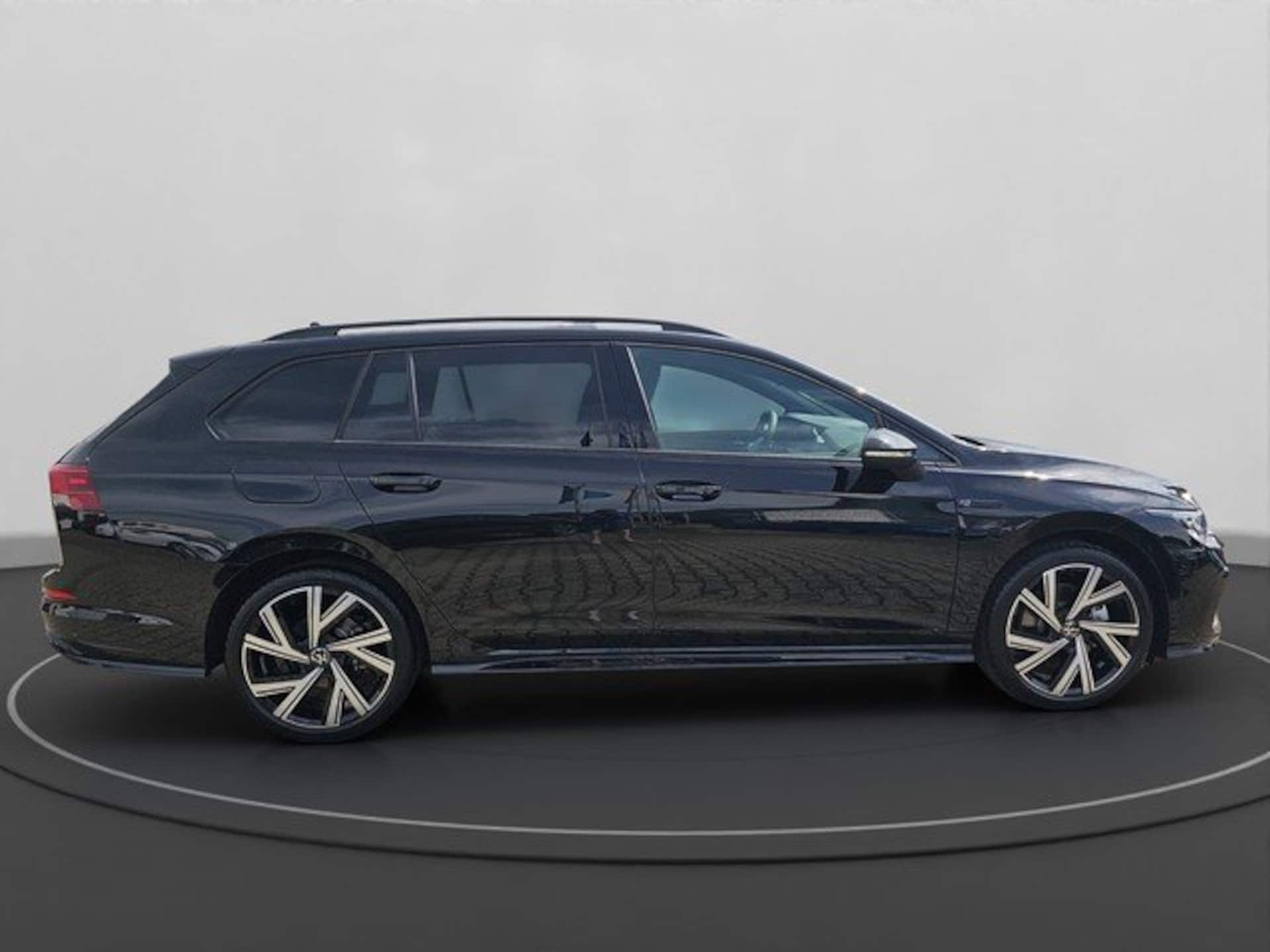 Volkswagen Golf Variant R-Line