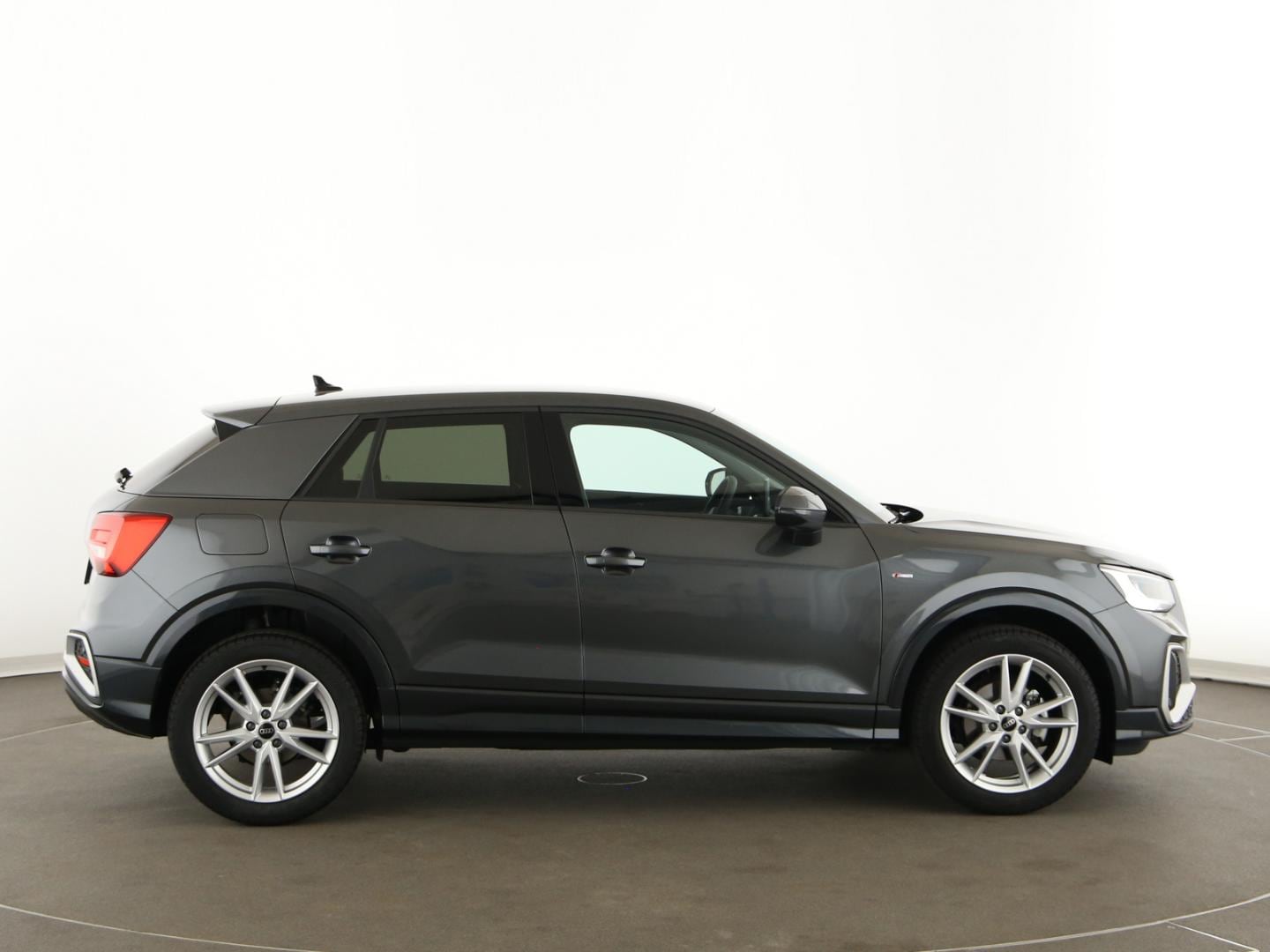 Bild über Audi Q2 S line 30 TFSI Schaltgetriebe - für weitere Informationen kontaktieren Sie den Audi Partner