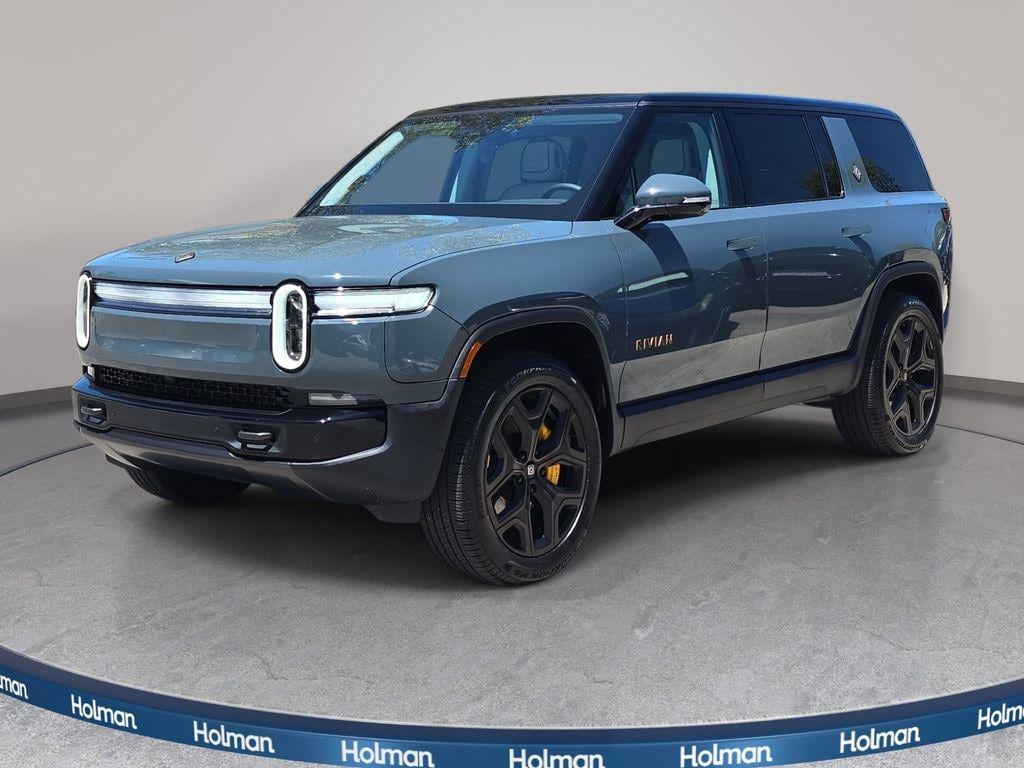 2025 Rivian R1S