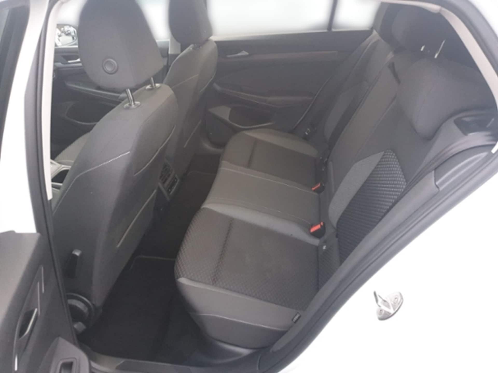 Volkswagen Golf Active