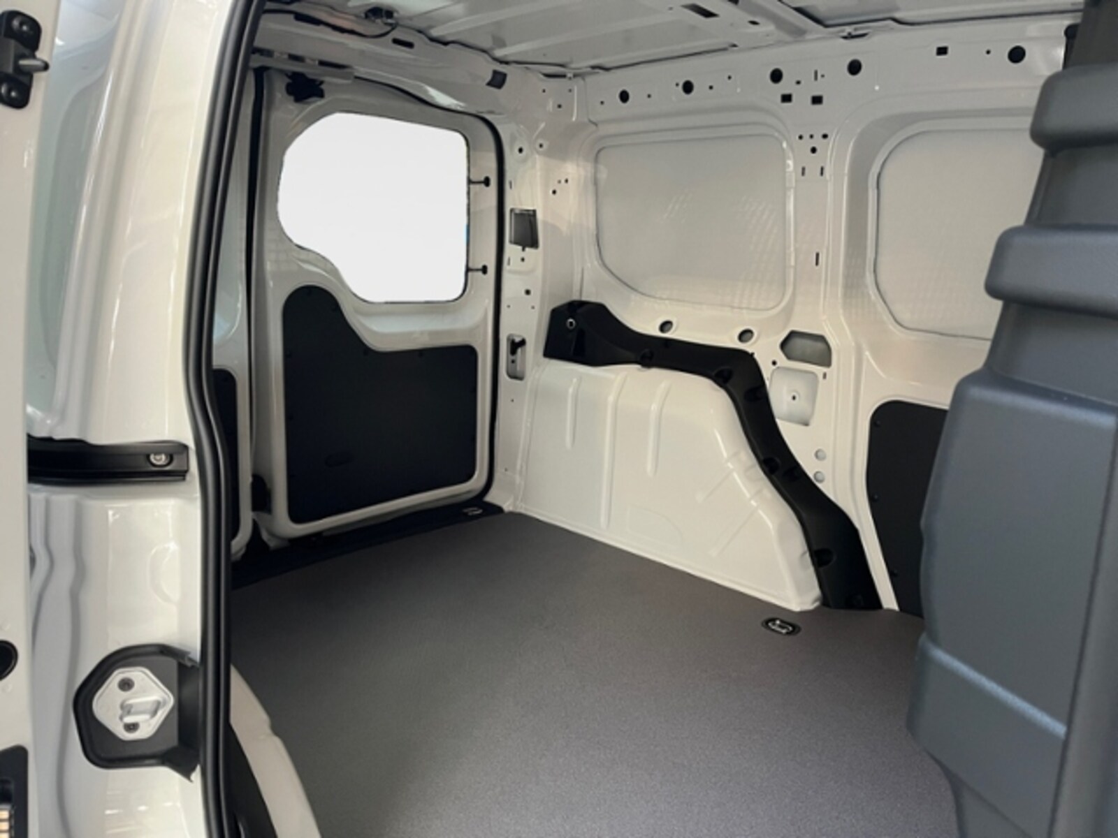 Volkswagen Caddy Cargo – Bild 9