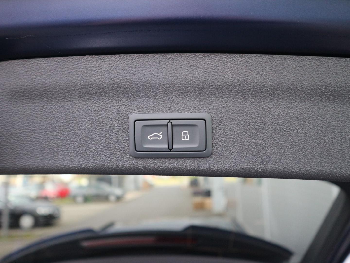 Image about Audi RS 6 Avant performance quattro tiptronic