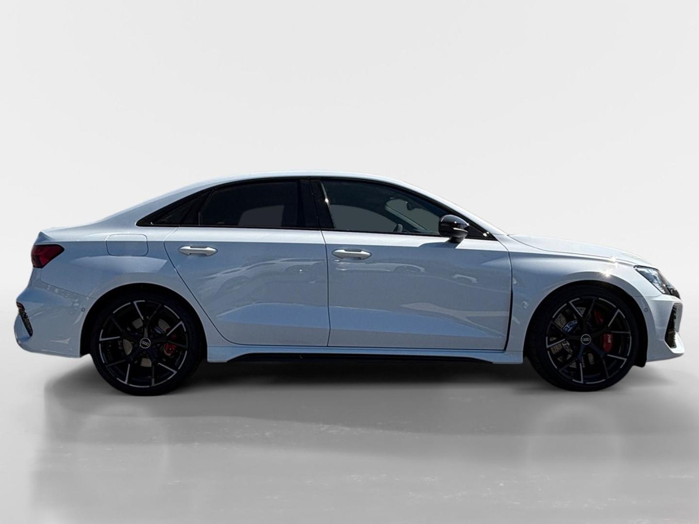 Image about Audi RS 3 Limousine TFSI quattro S tronic