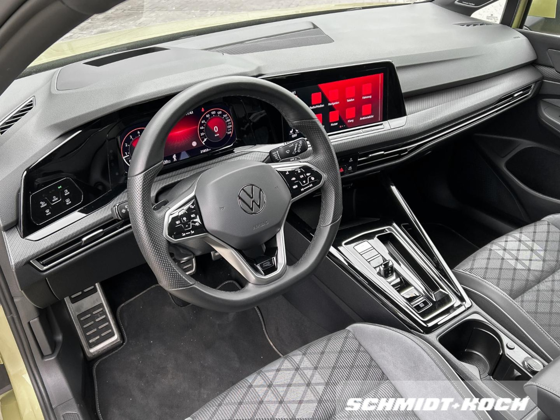 Volkswagen Golf R-Line