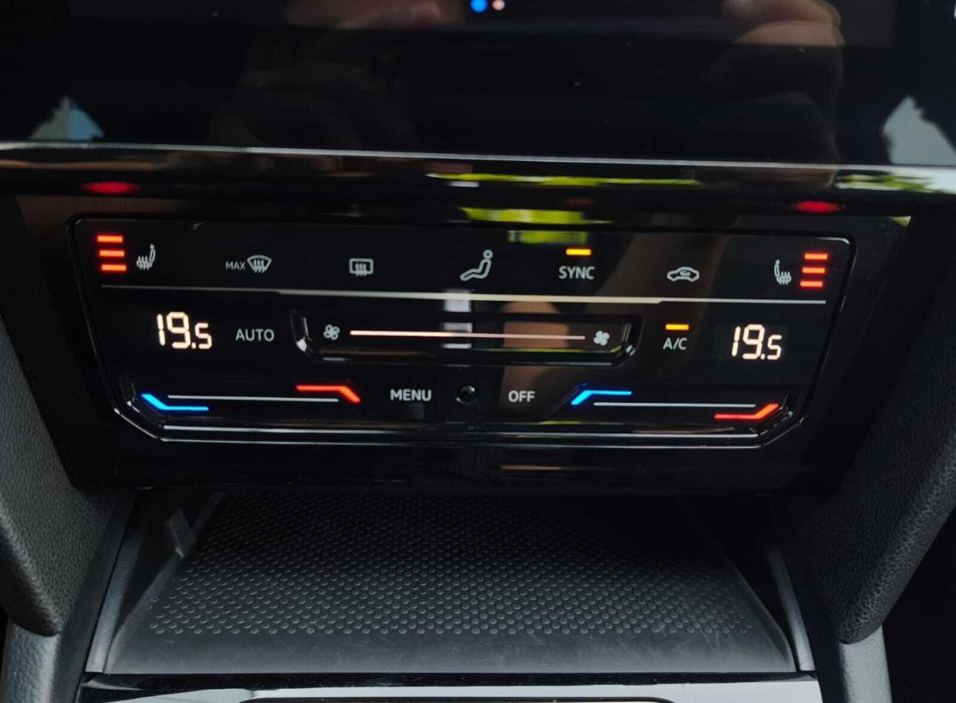 Volkswagen Passat Elegance