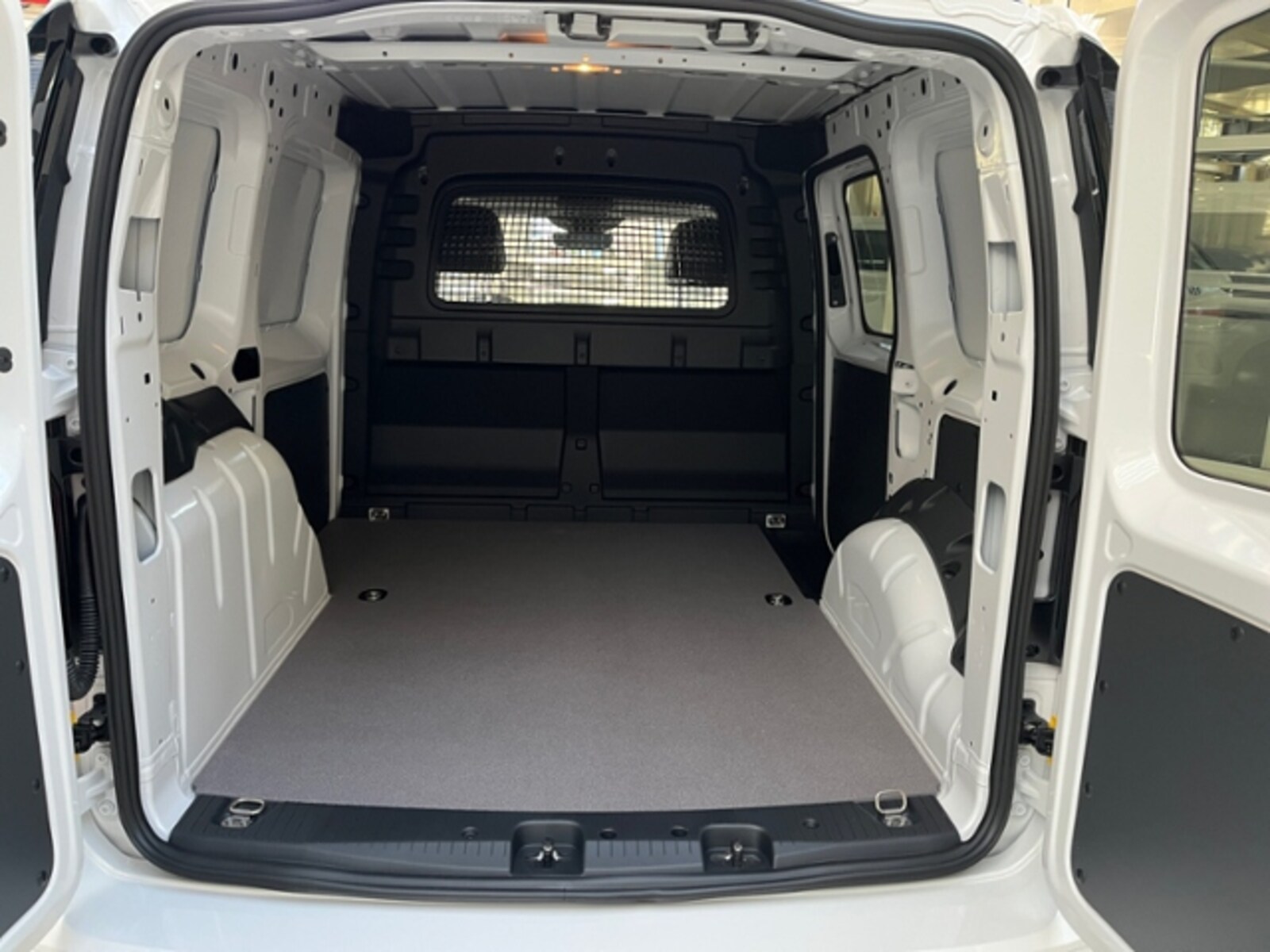 Volkswagen Caddy Cargo – Bild 11