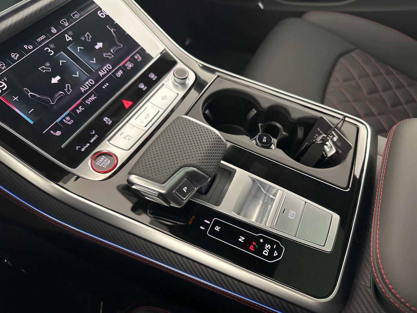 2026 Audi SQ8 Prestige - Photo 21