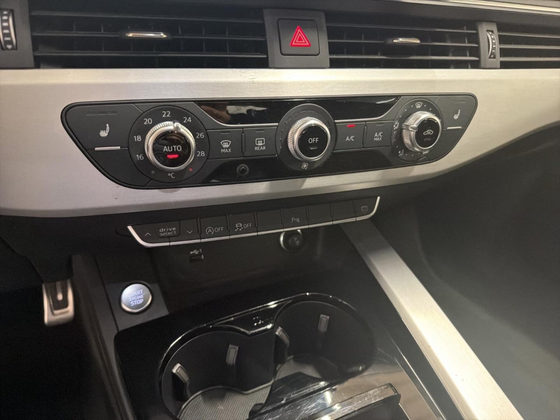 Audi A4 Avant S line