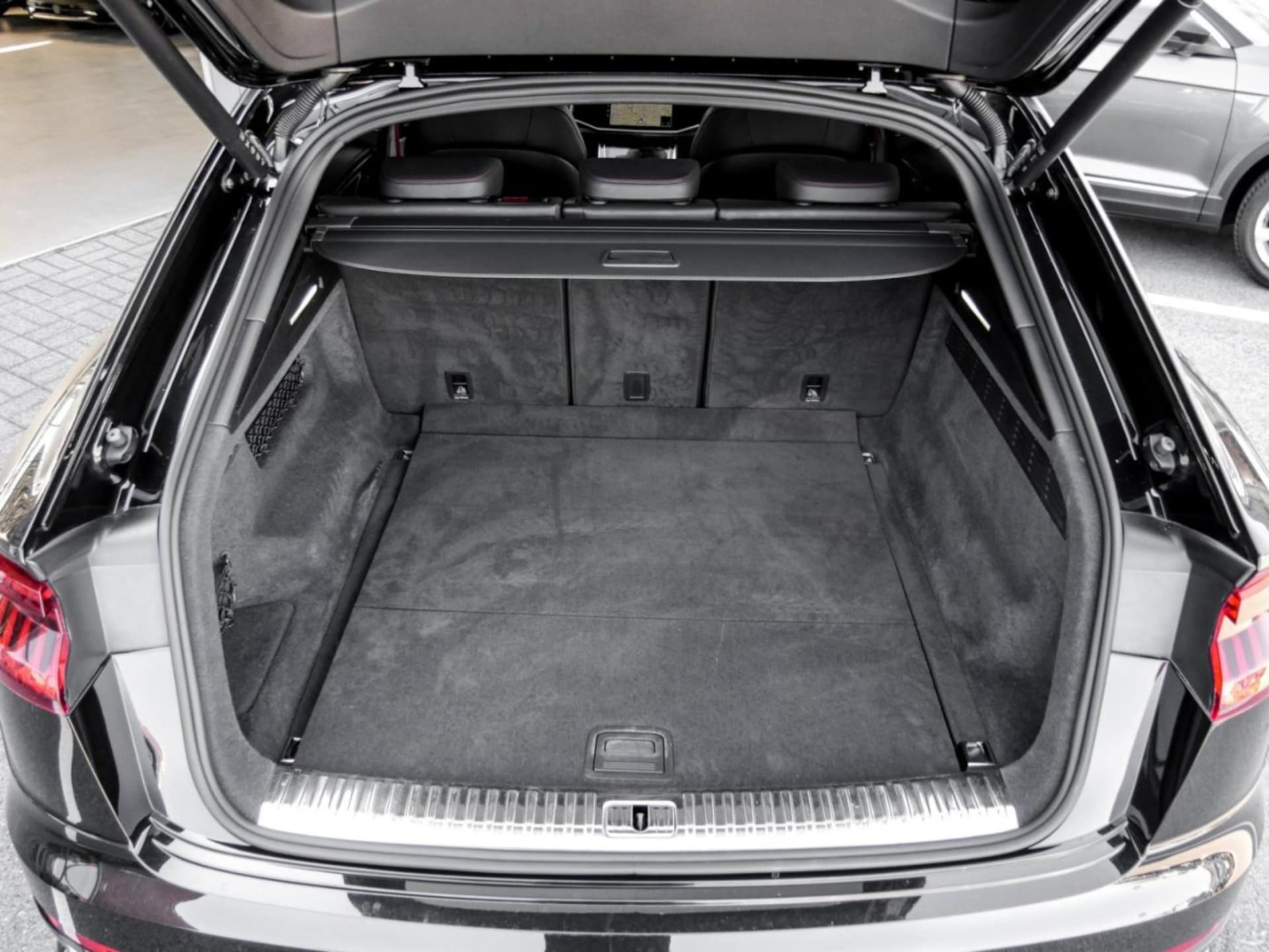 Audi SQ8 SUV