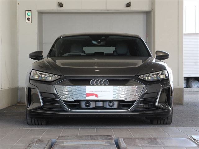 Image about Audi e-tron GT e-tron GT quattro 350,00 kW