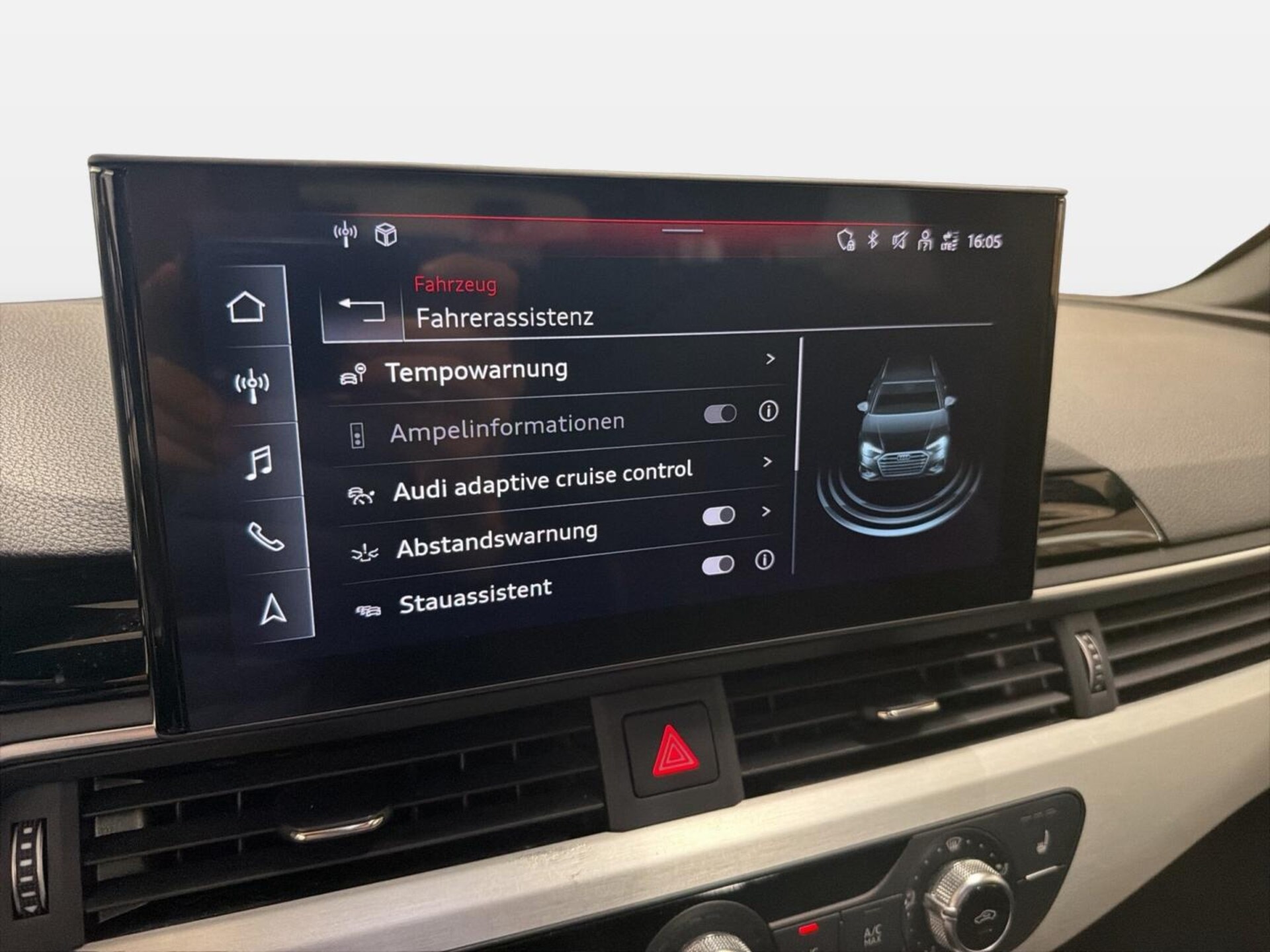 Audi A4 Avant S line