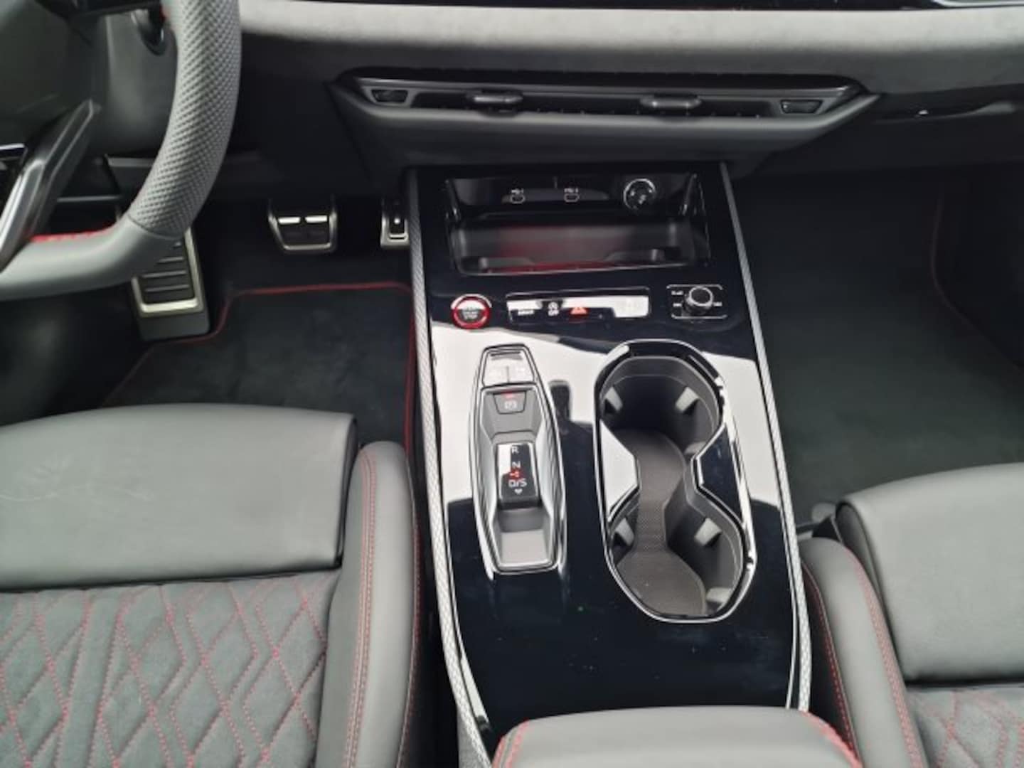 Bild über Audi A5 Avant TFSI quattro S tronic - für weitere Informationen kontaktieren Sie den Audi Partner