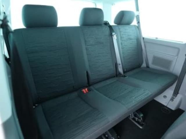 Volkswagen T6.1 Caravelle larger