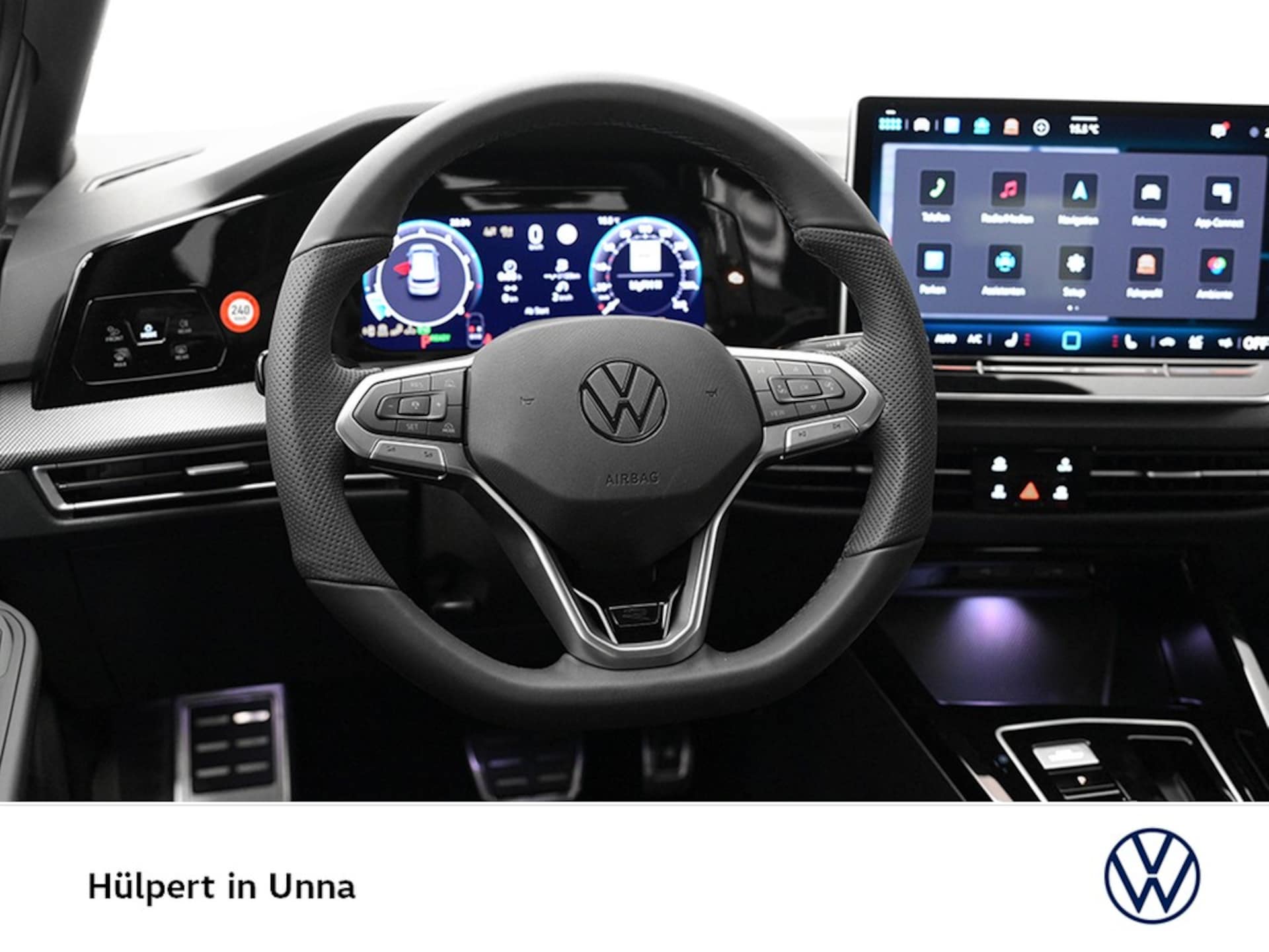 Volkswagen Golf R-Line