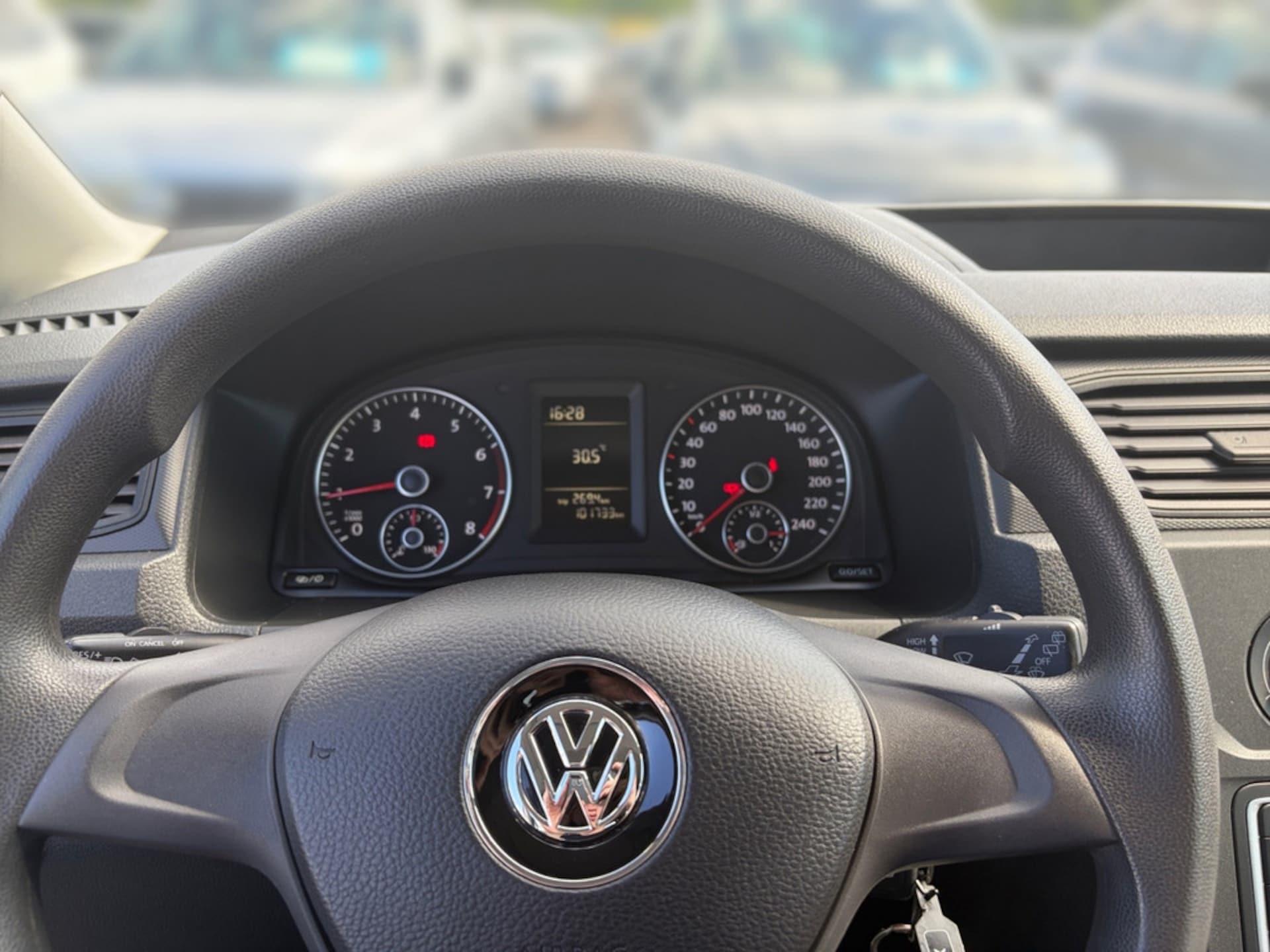 Volkswagen Caddy Kombi Basis-Modell