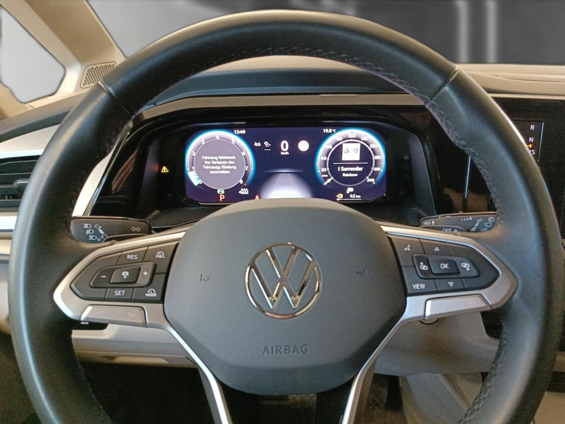 Volkswagen Multivan Basis-Modell