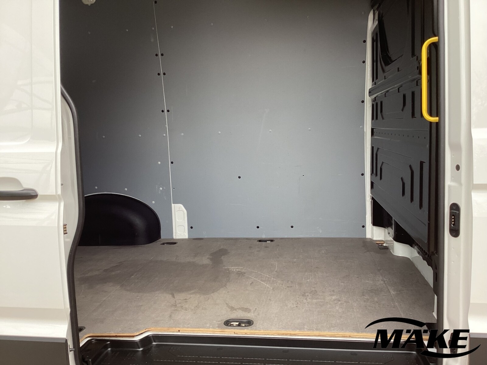Volkswagen Crafter Kasten mittlerer Radstand – Bild 8