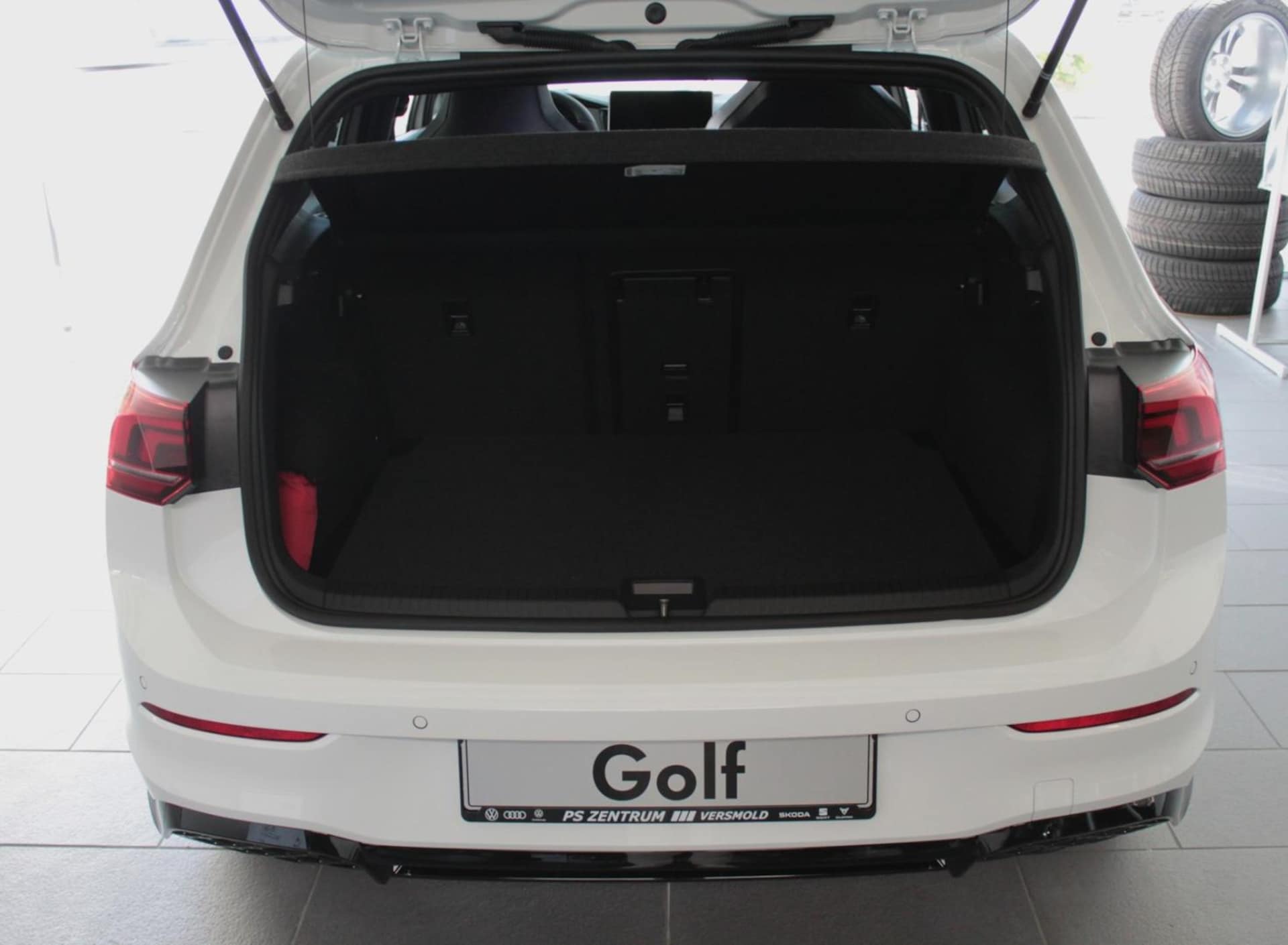 Volkswagen Golf R-Line