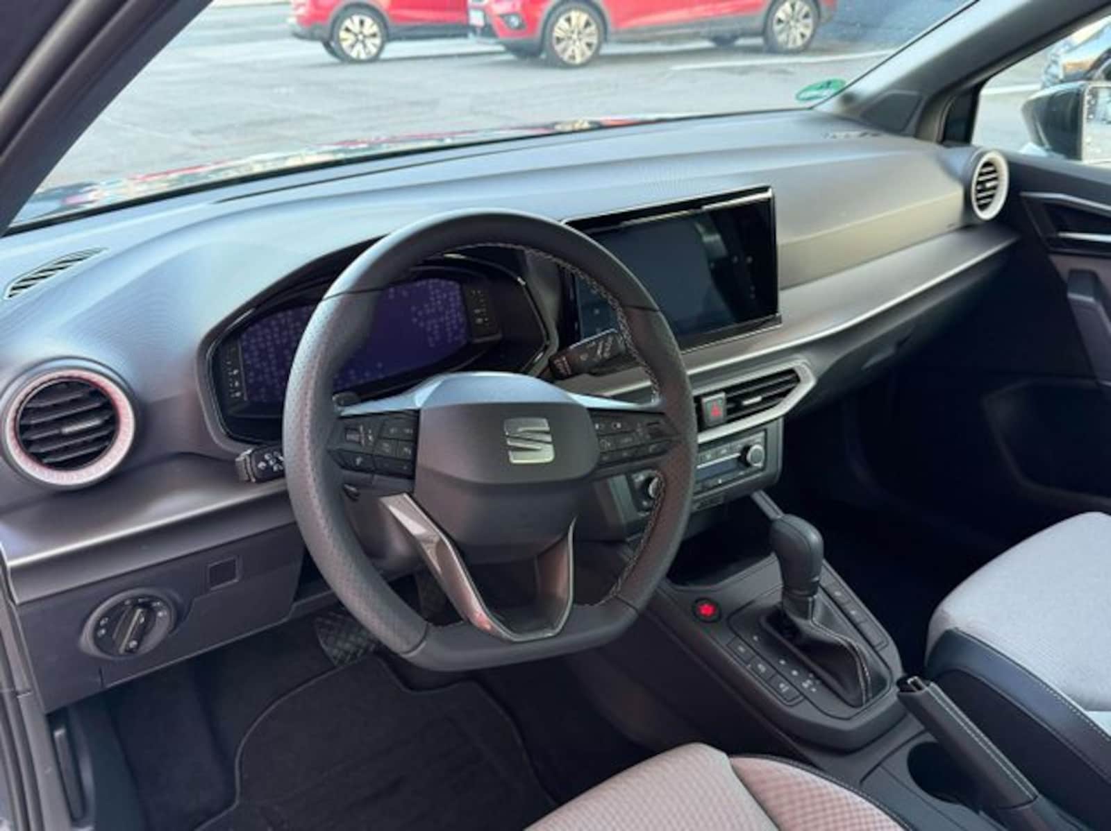 SEAT Arona – Bild 8