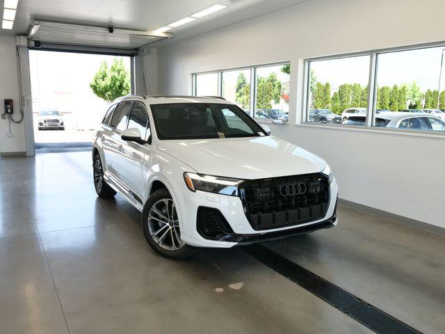 2026 Audi Q7 45 Premium quattro Tiptronic's photo
