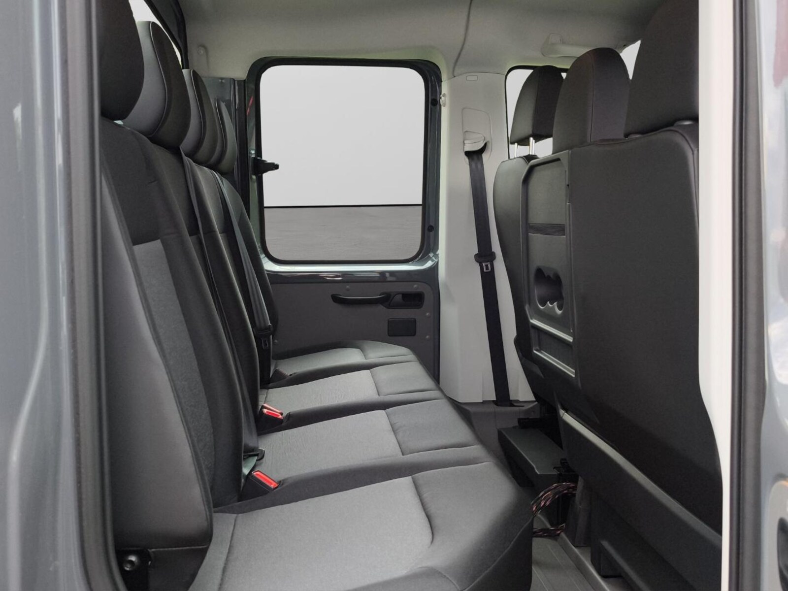 Volkswagen Crafter Doppelkabine mittlerer Radstand – Bild 22