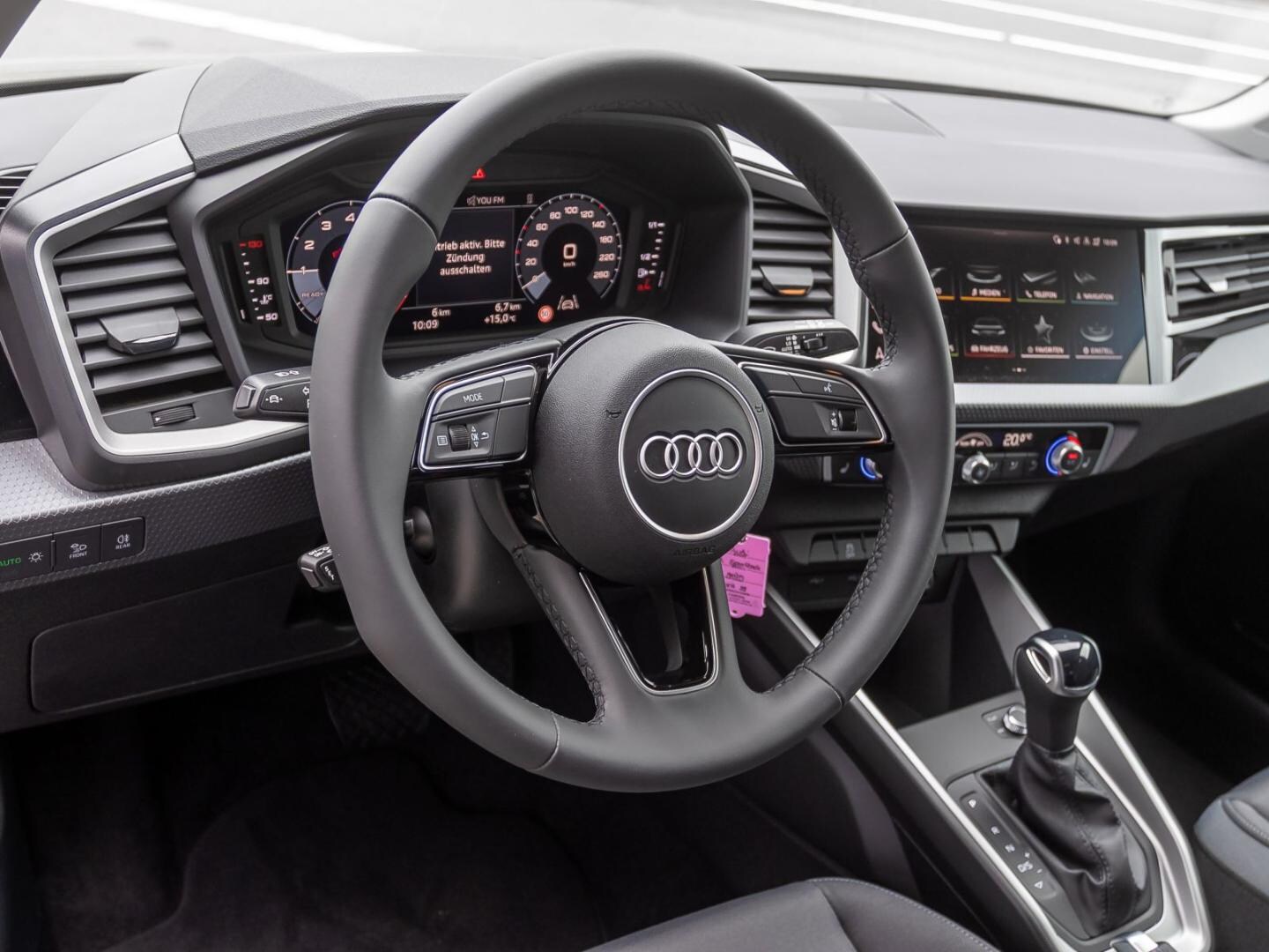 Bild über Audi A1 Sportback advanced 25 TFSI S tronic - für weitere Informationen kontaktieren Sie den Audi Partner
