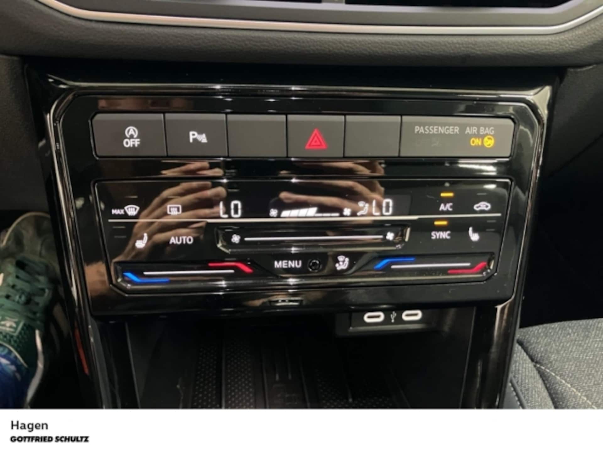 Volkswagen T-Cross Style