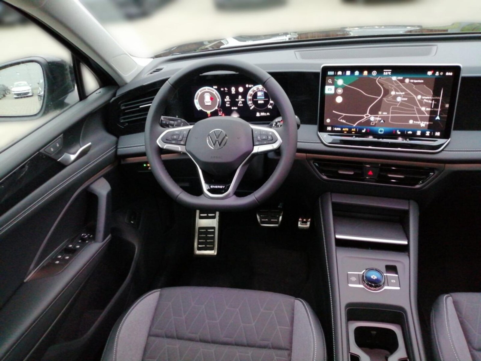 Volkswagen Tiguan – Bild 11