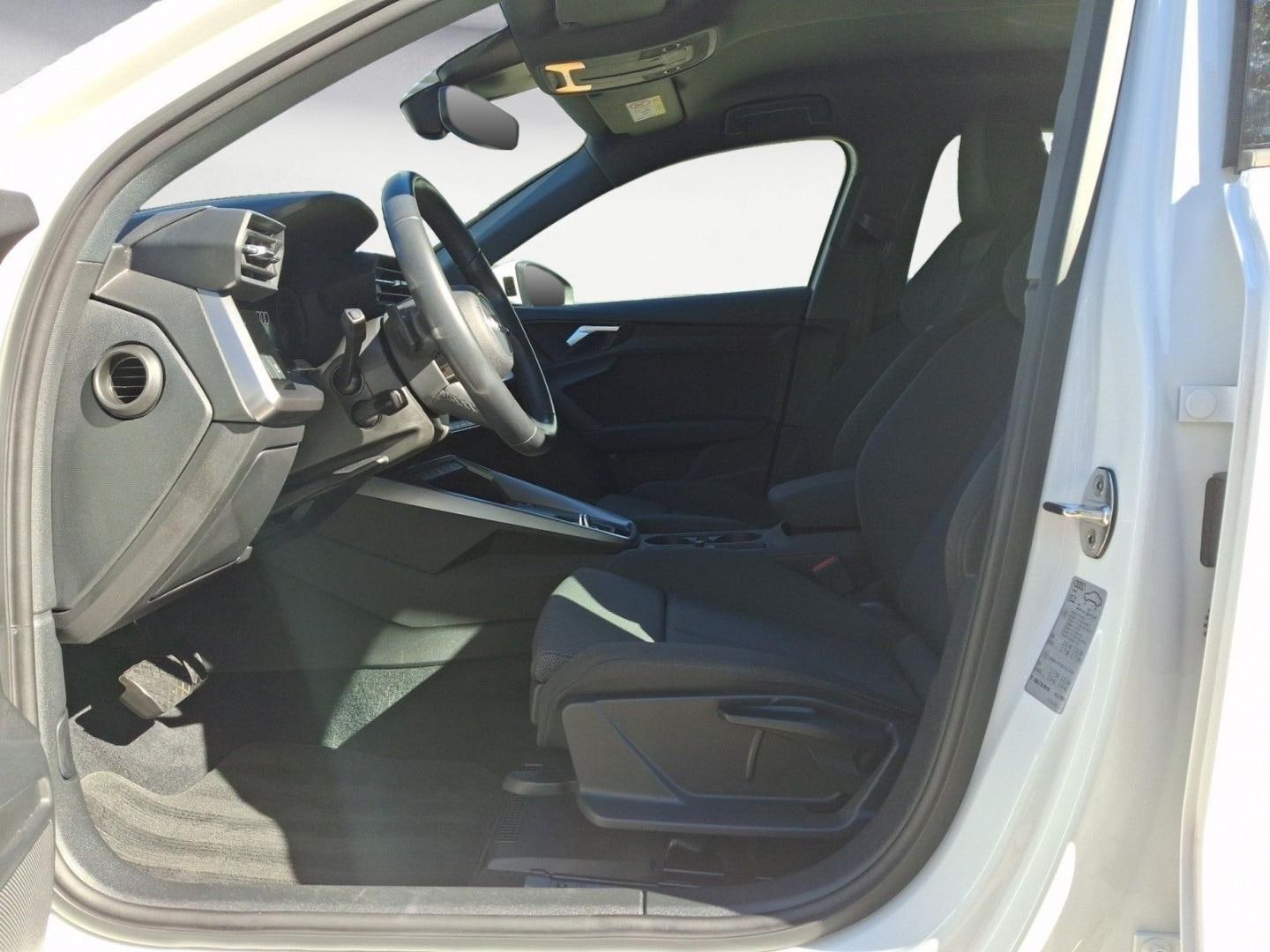 Bild über Audi A3 Sportback 35 TFSI S tronic - für weitere Informationen kontaktieren Sie den Audi Partner