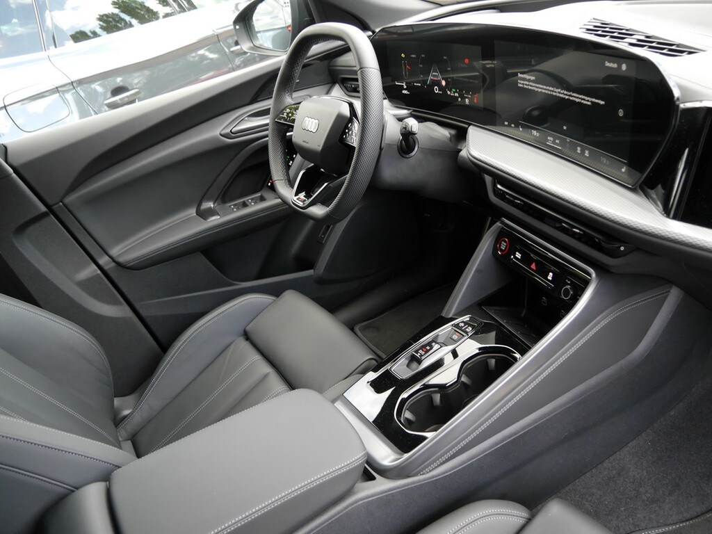 Image about Audi Q5 SUV TDI quattro 150 kW S tronic