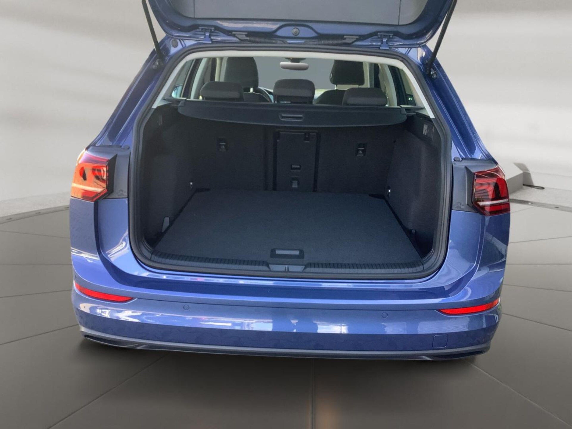 Volkswagen Golf Variant Life