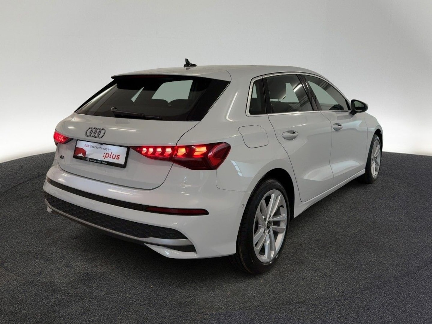 Bild über Audi A3 Sportback TDI S tronic - für weitere Informationen kontaktieren Sie den Audi Partner